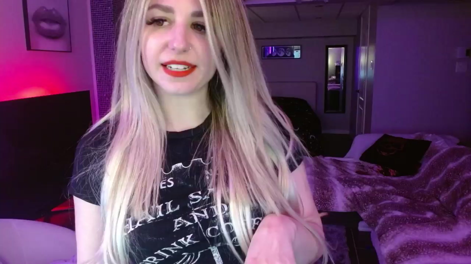 Gallery image thumbnail from Serafina's myfreecams stream on, 03/31/2024, 04:40 image 5 of 20