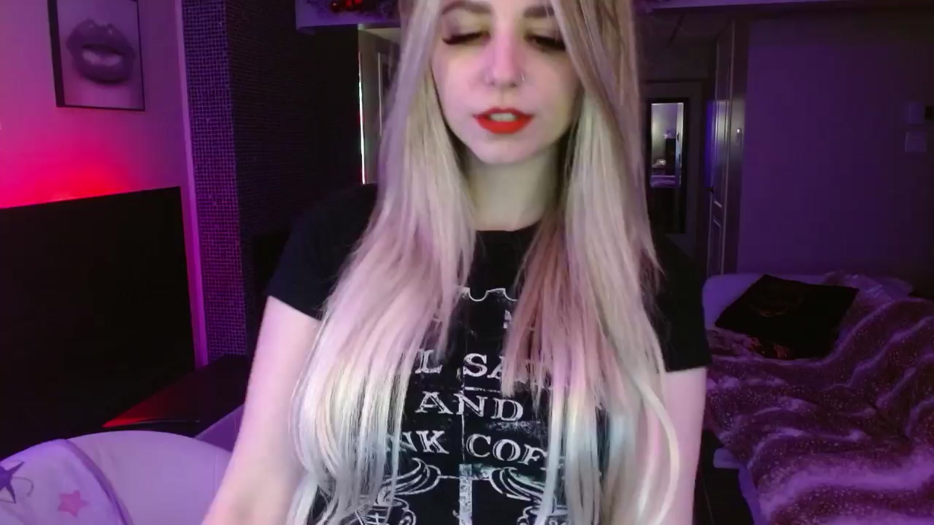 Gallery image thumbnail from Serafina's myfreecams stream on, 03/31/2024, 04:40 image 11 of 20