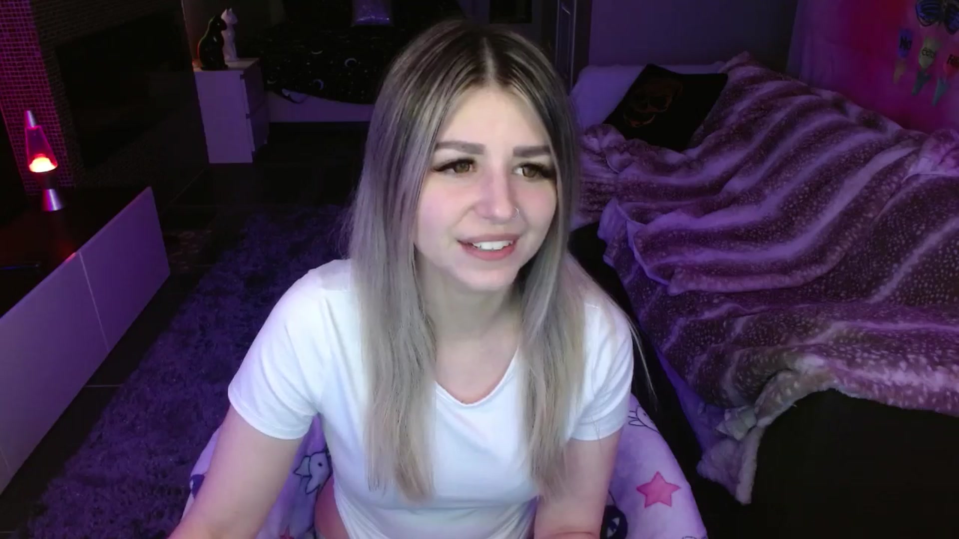 Gallery image thumbnail from Serafina's myfreecams stream on, 04/06/2024, 01:48 image 17 of 20
