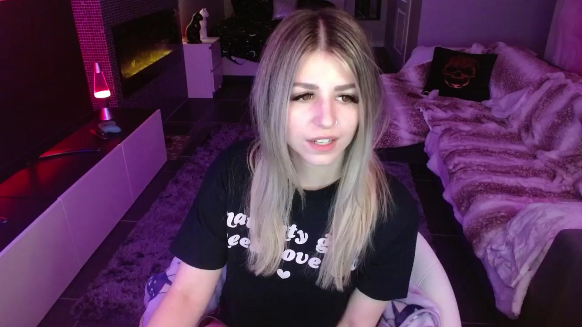 Gallery image thumbnail from Serafina's myfreecams stream on, 04/12/2024, 02:42 image 4 of 20
