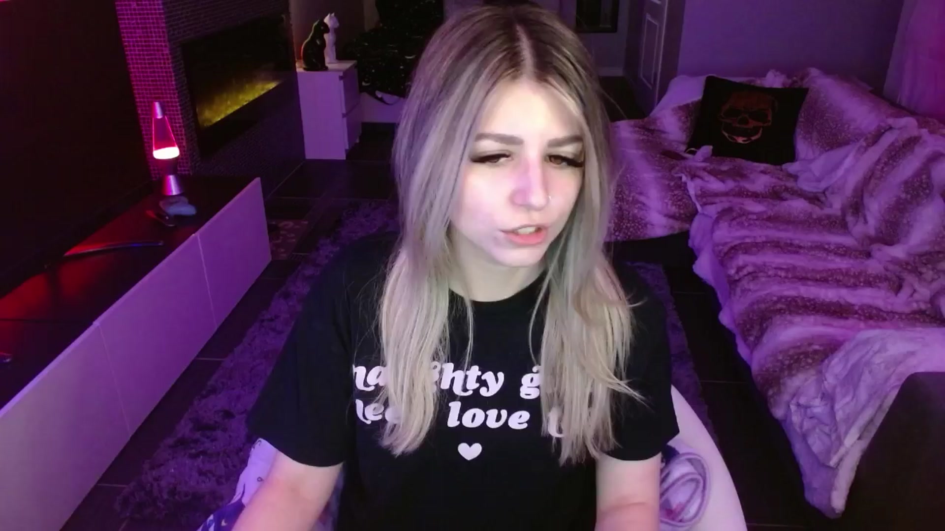 Gallery image thumbnail from Serafina's myfreecams stream on, 04/12/2024, 02:42 image 3 of 20
