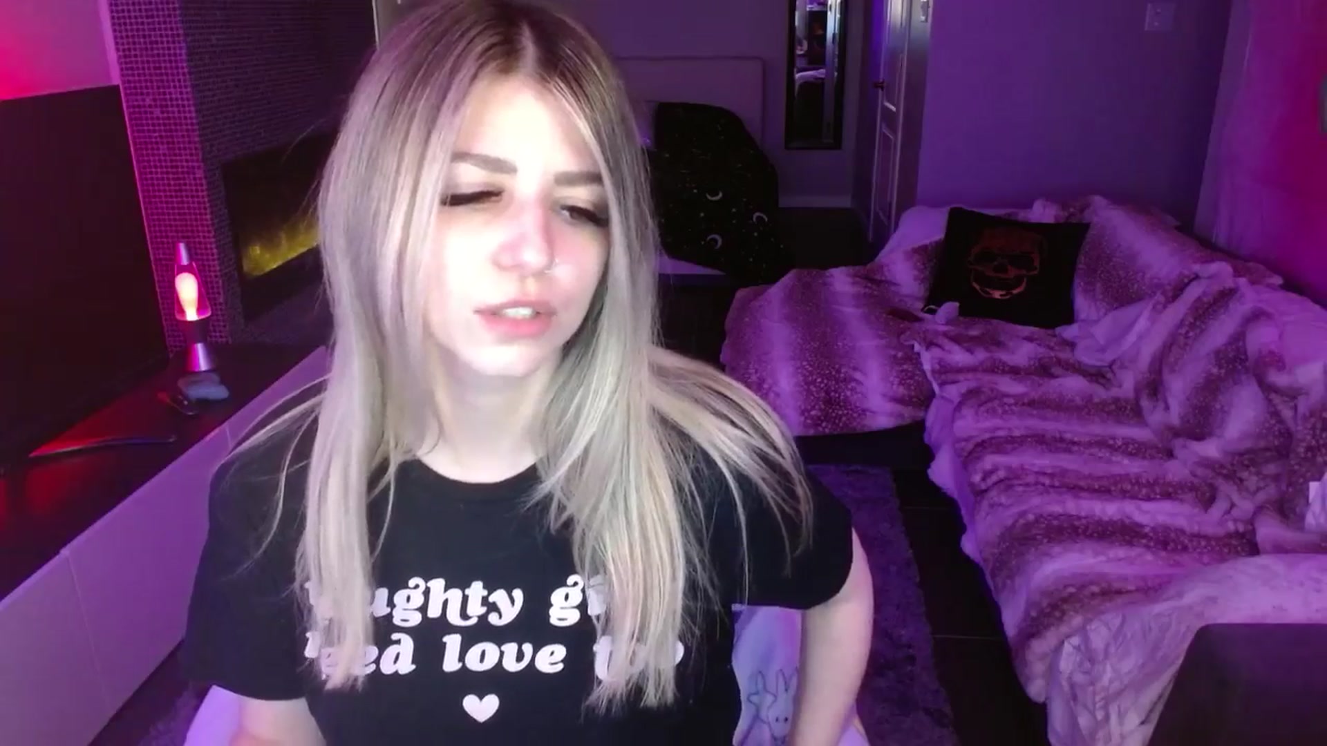 Gallery image thumbnail from Serafina's myfreecams stream on, 04/12/2024, 05:16 image 6 of 20