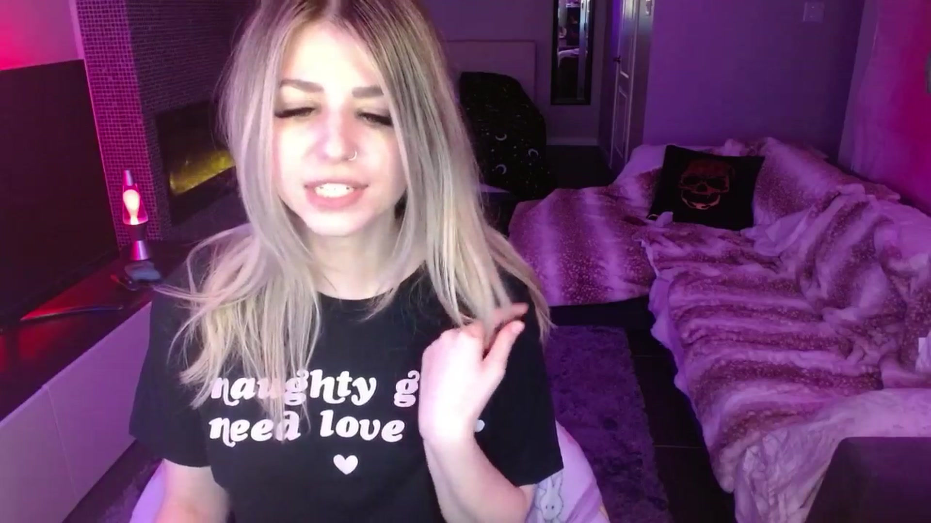 Gallery image thumbnail from Serafina's myfreecams stream on, 04/12/2024, 05:16 image 5 of 20