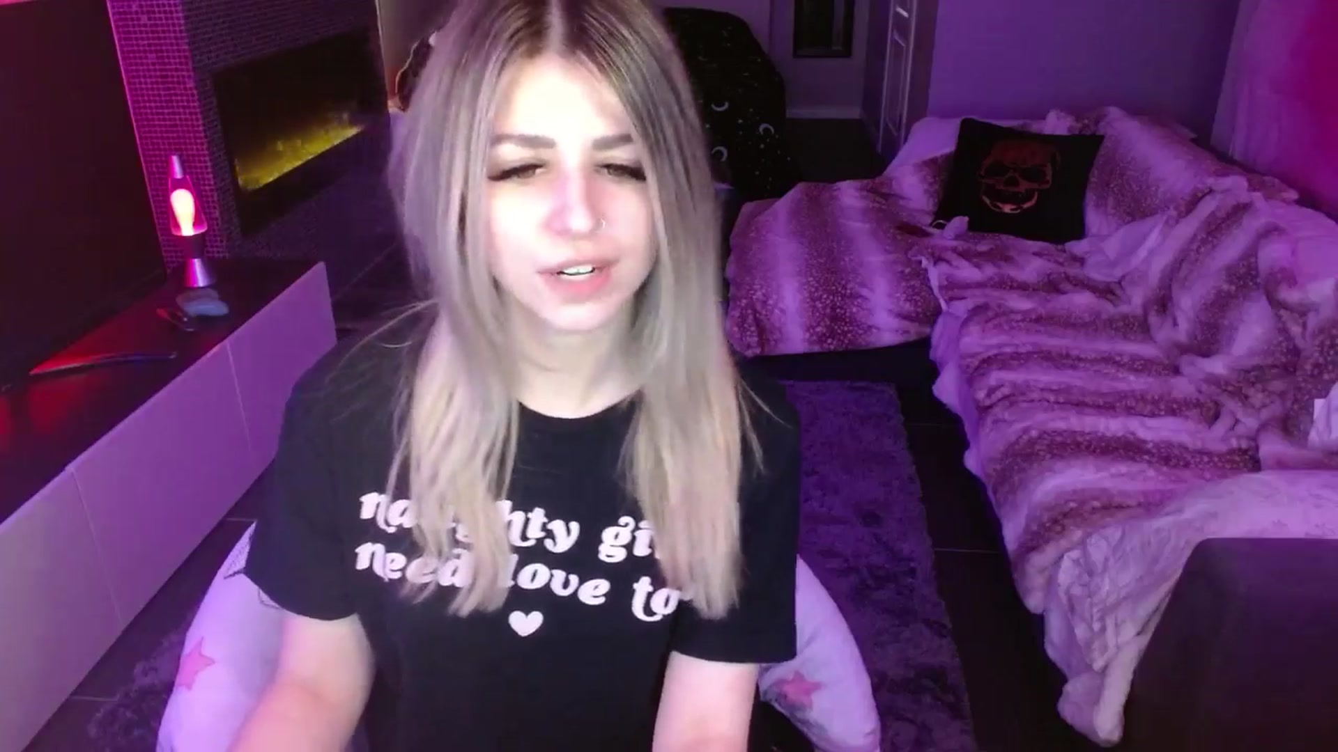 Gallery image thumbnail from Serafina's myfreecams stream on, 04/12/2024, 05:16 image 2 of 20