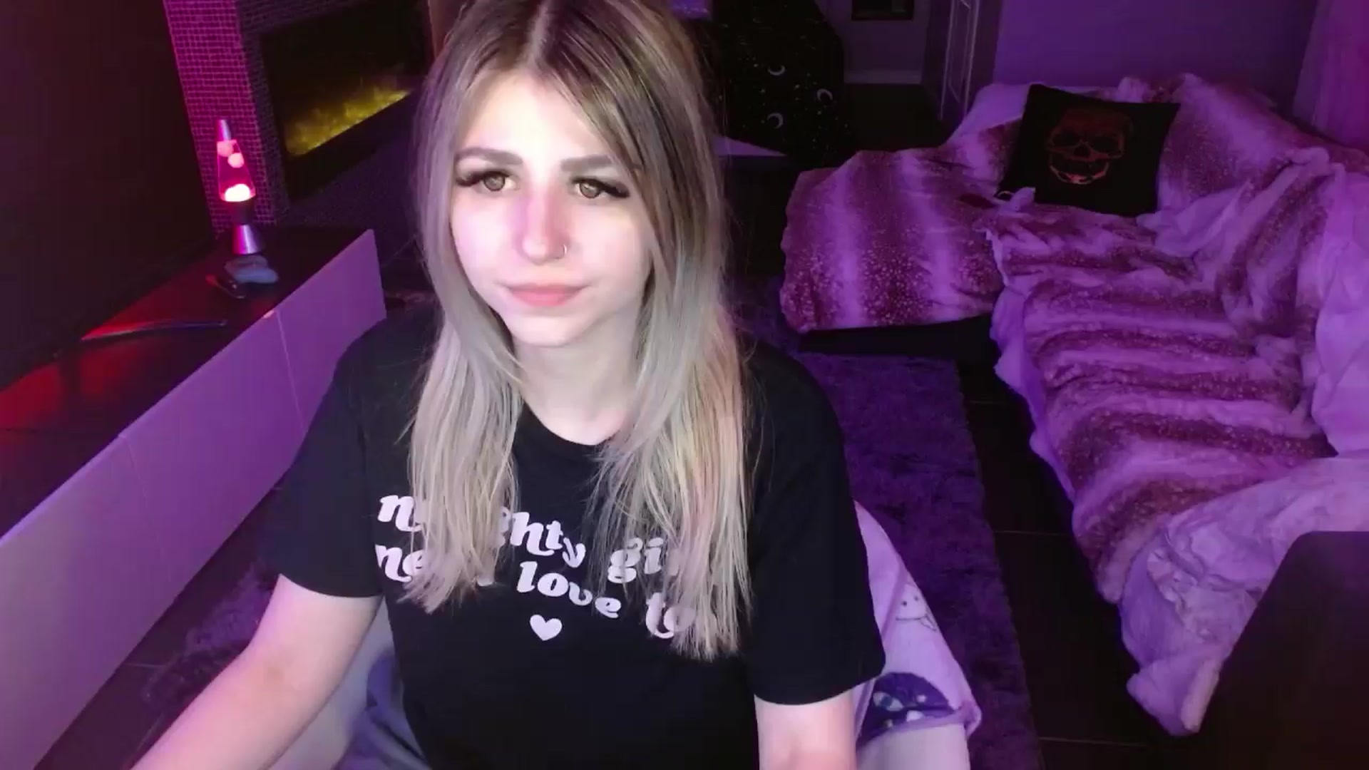 Gallery image thumbnail from Serafina's myfreecams stream on, 04/12/2024, 06:37 image 2 of 20