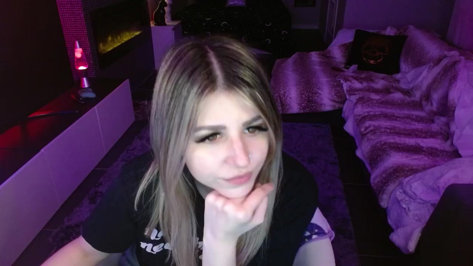 Gallery image thumbnail from Serafina's myfreecams stream on, 04/12/2024, 06:37 image 9 of 20
