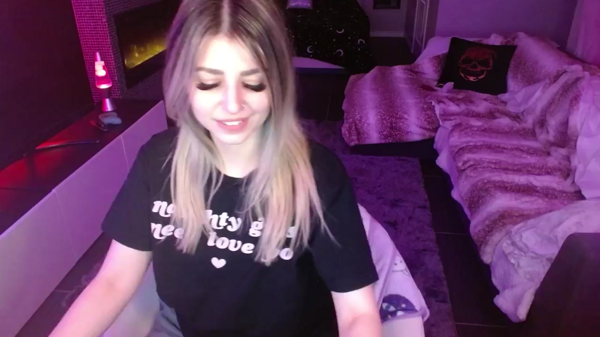 Gallery image thumbnail from Serafina's myfreecams stream on, 04/12/2024, 06:37 image 5 of 20