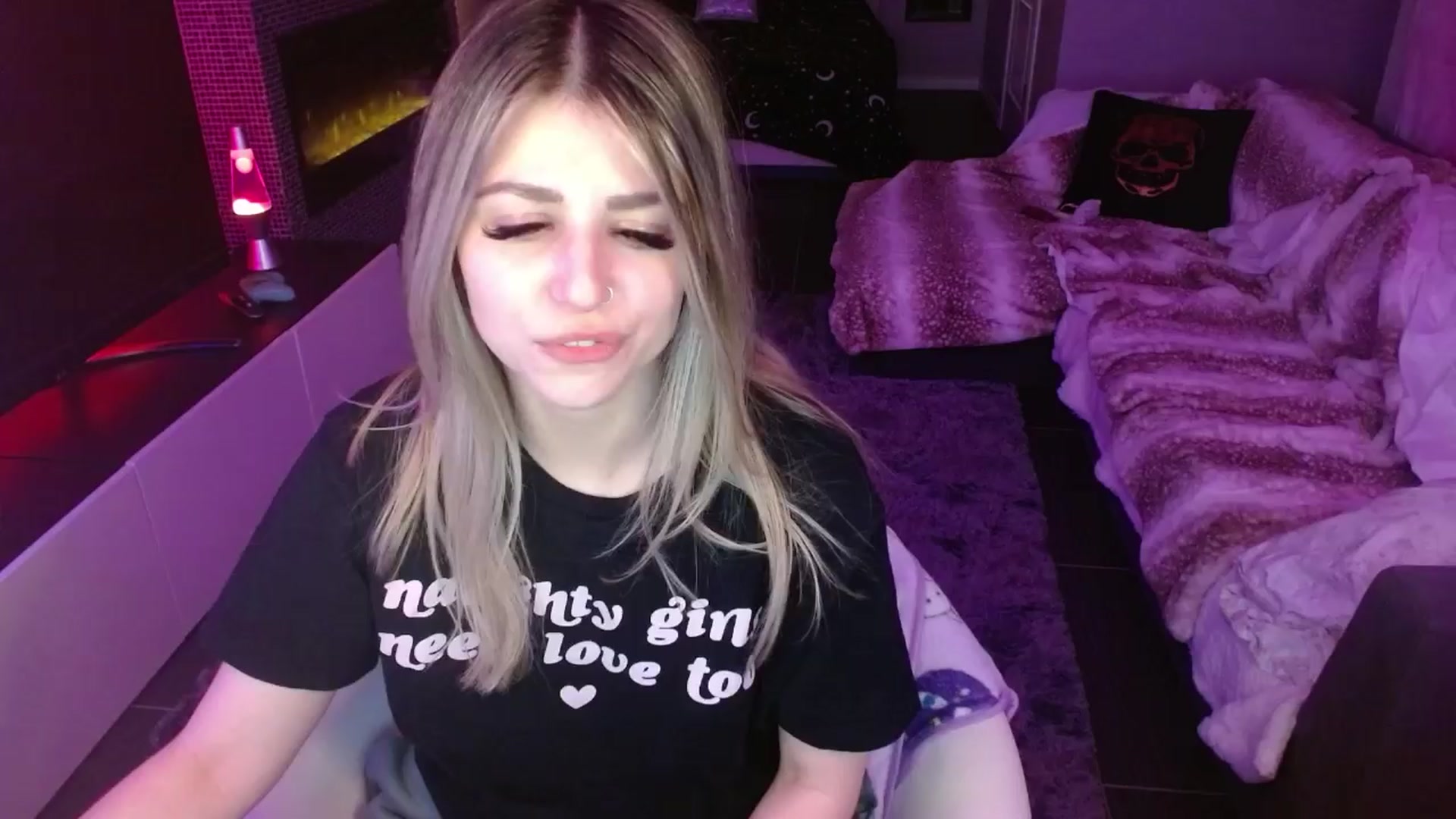 Gallery image thumbnail from Serafina's myfreecams stream on, 04/12/2024, 06:37 image 12 of 20