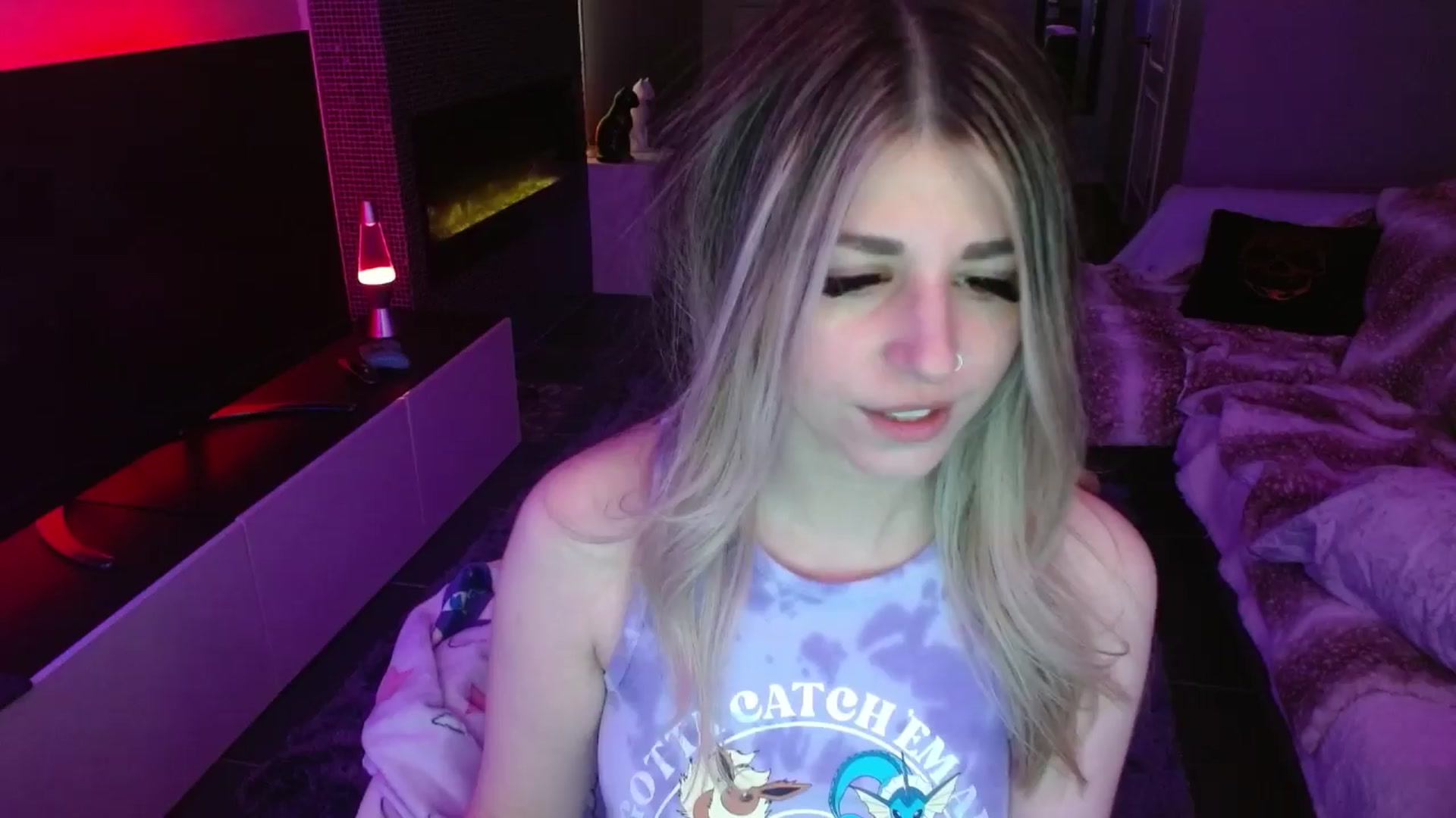 Gallery image thumbnail from Serafina's myfreecams stream on, 04/17/2024, 05:20 image 1 of 20