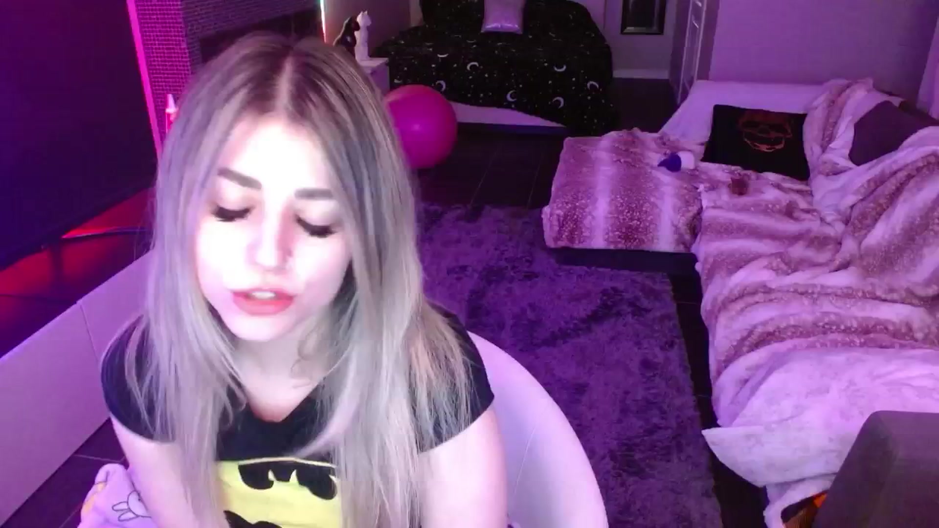Gallery image thumbnail from Serafina's myfreecams stream on, 04/29/2024, 06:02 image 4 of 20