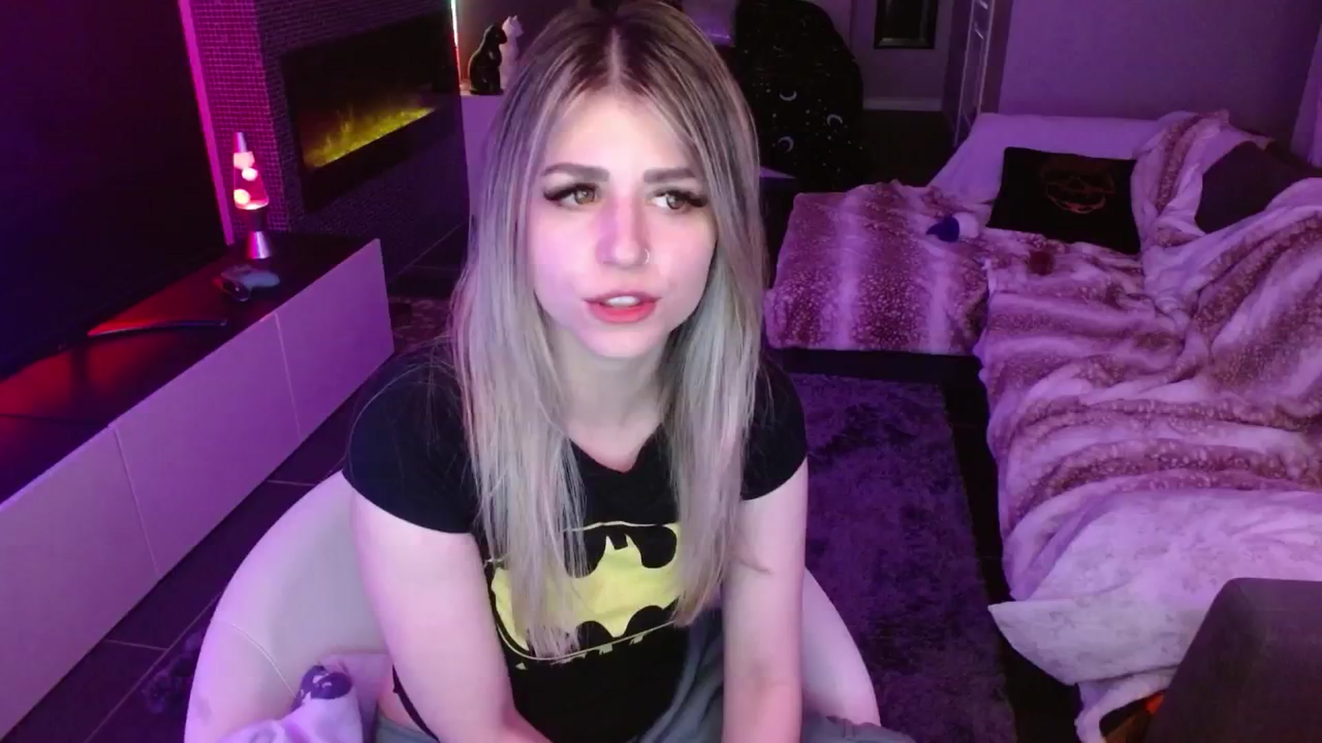 Gallery image thumbnail from Serafina's myfreecams stream on, 04/29/2024, 06:02 image 16 of 20