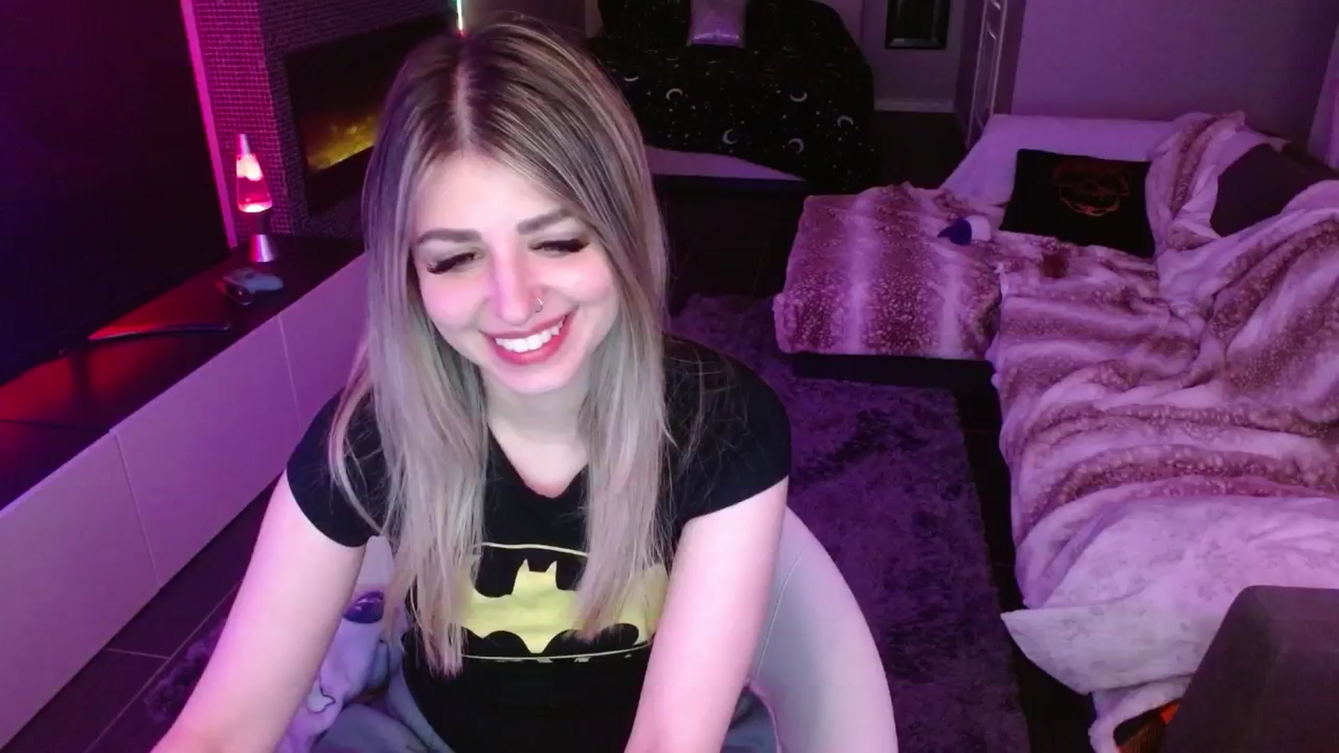 Gallery image thumbnail from Serafina's myfreecams stream on, 04/29/2024, 06:02 image 17 of 20