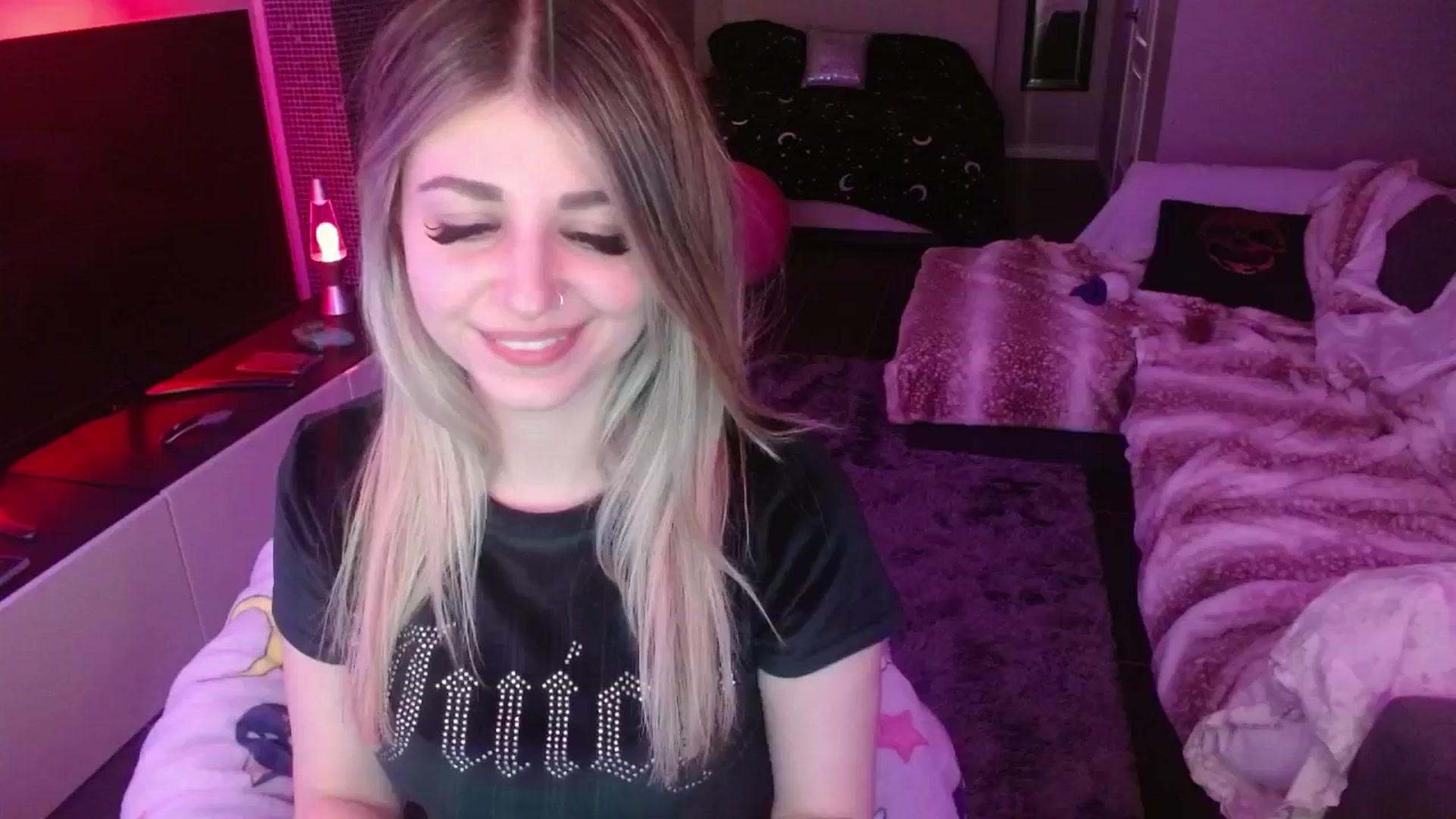 Gallery image thumbnail from Serafina's myfreecams stream on, 05/02/2024, 03:35 image 8 of 20