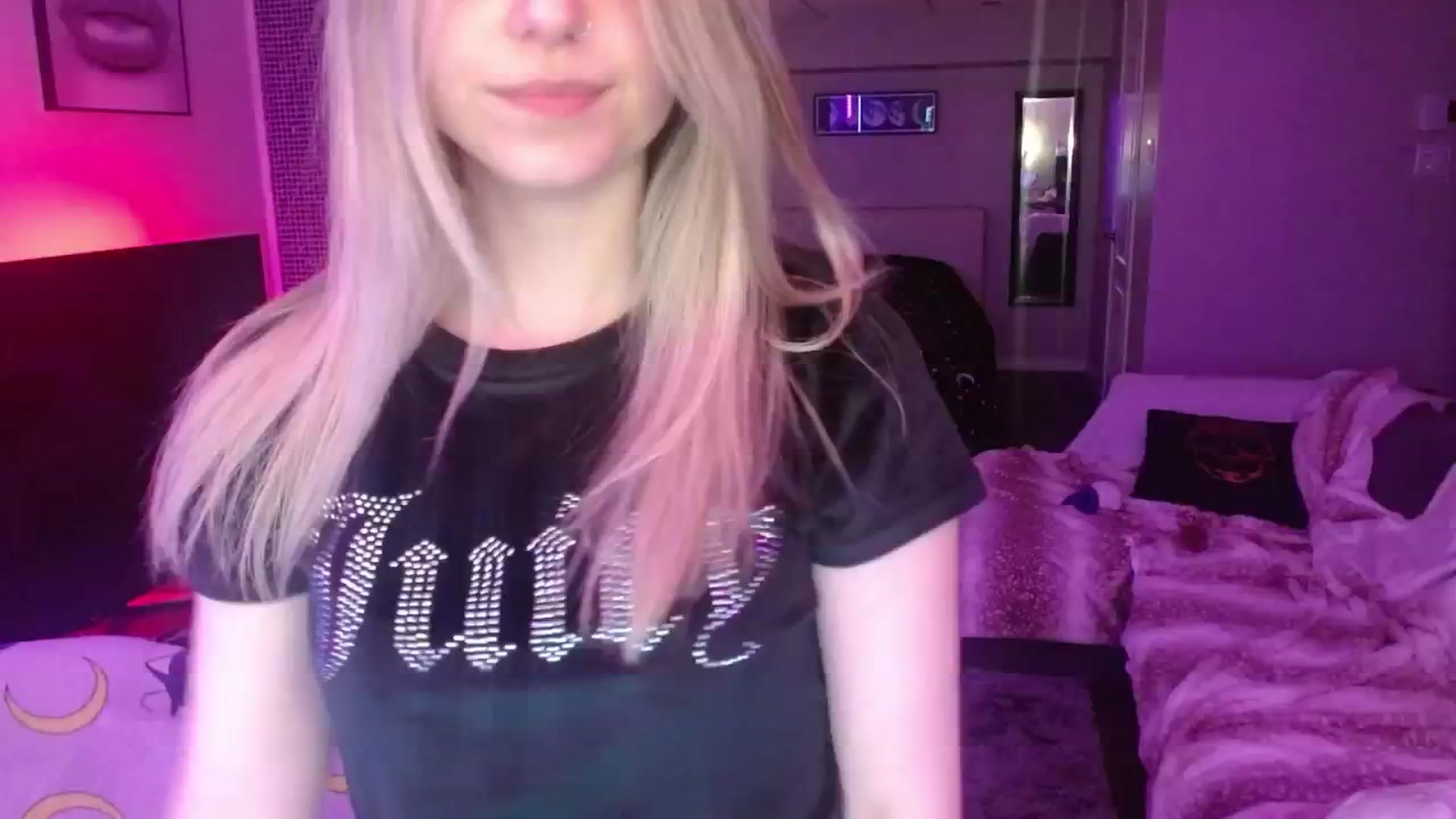 Gallery image thumbnail from Serafina's myfreecams stream on, 05/02/2024, 03:35 image 1 of 20