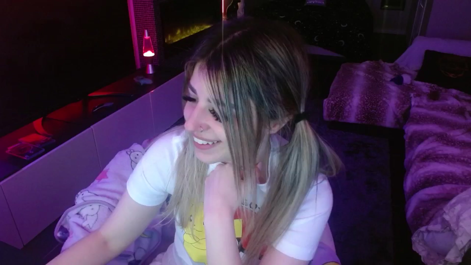 Gallery image thumbnail from Serafina's myfreecams stream on, 05/03/2024, 05:11 image 20 of 20