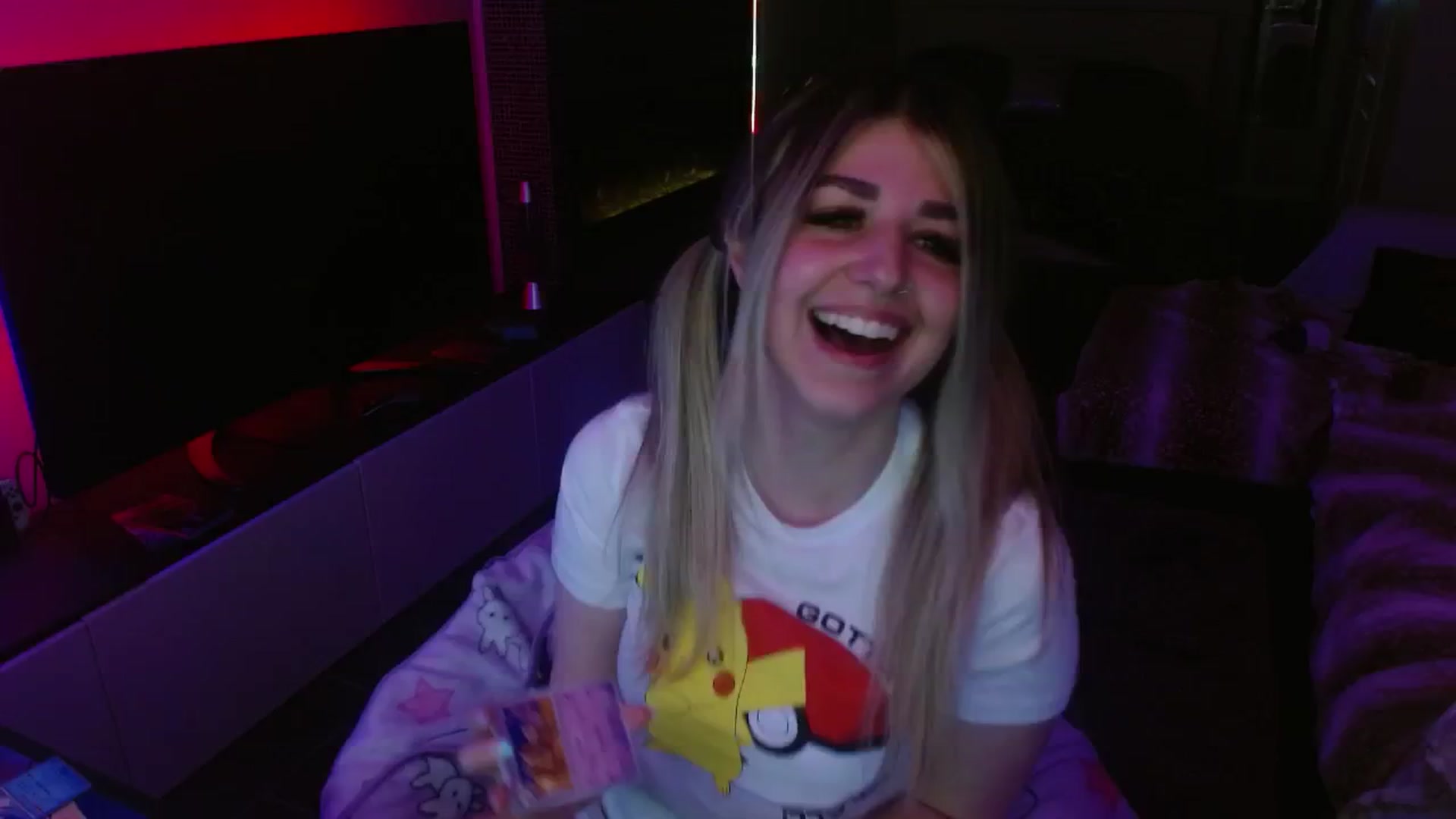 Gallery image thumbnail from Serafina's myfreecams stream on, 05/03/2024, 05:11 image 3 of 20