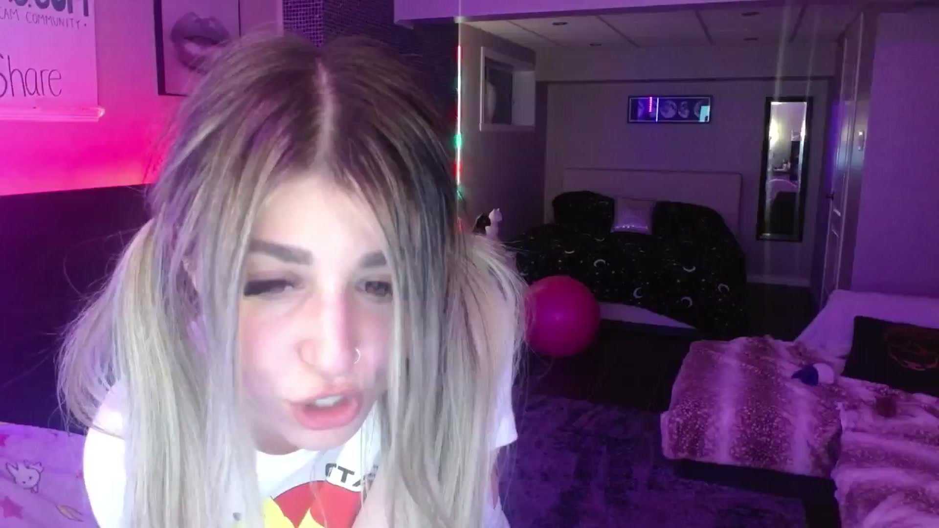 Gallery image thumbnail from Serafina's myfreecams stream on, 05/03/2024, 05:11 image 17 of 20