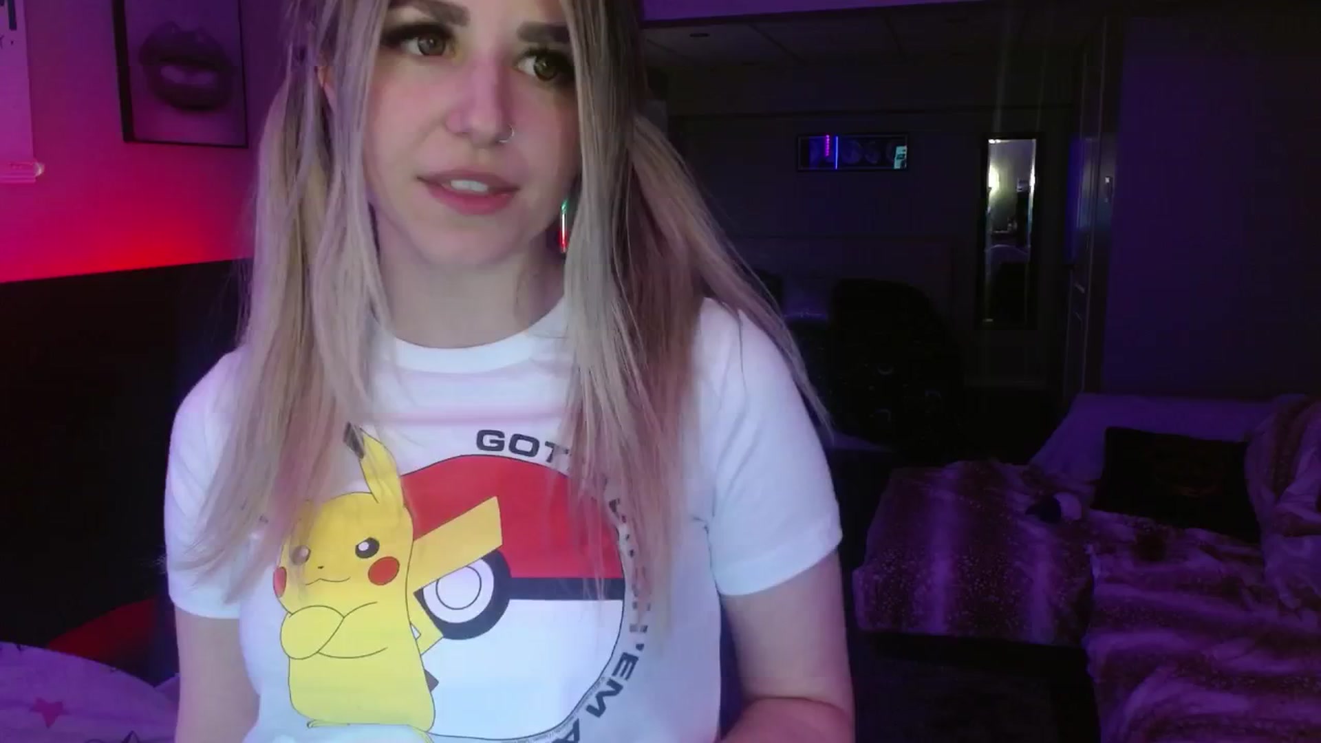 Gallery image thumbnail from Serafina's myfreecams stream on, 05/03/2024, 05:11 image 12 of 20