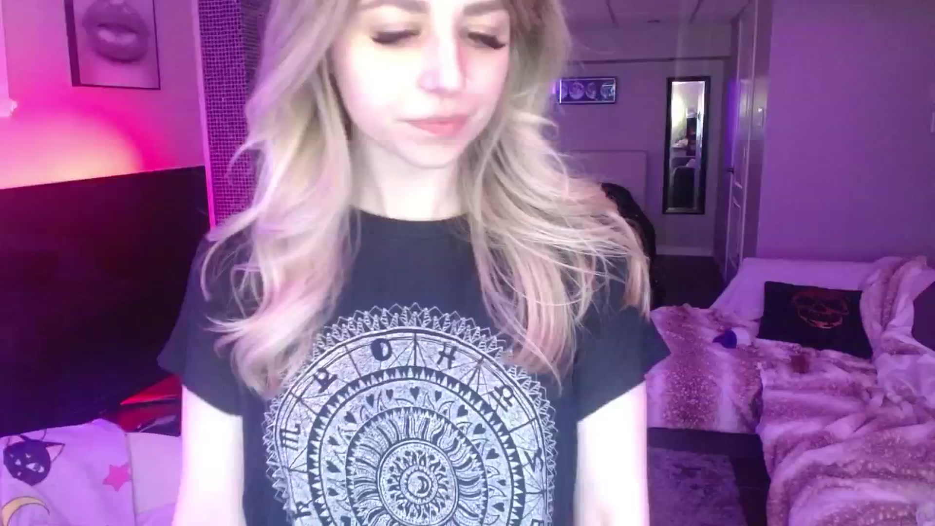 Gallery image thumbnail from Serafina's myfreecams stream on, 05/04/2024, 03:50 image 2 of 20