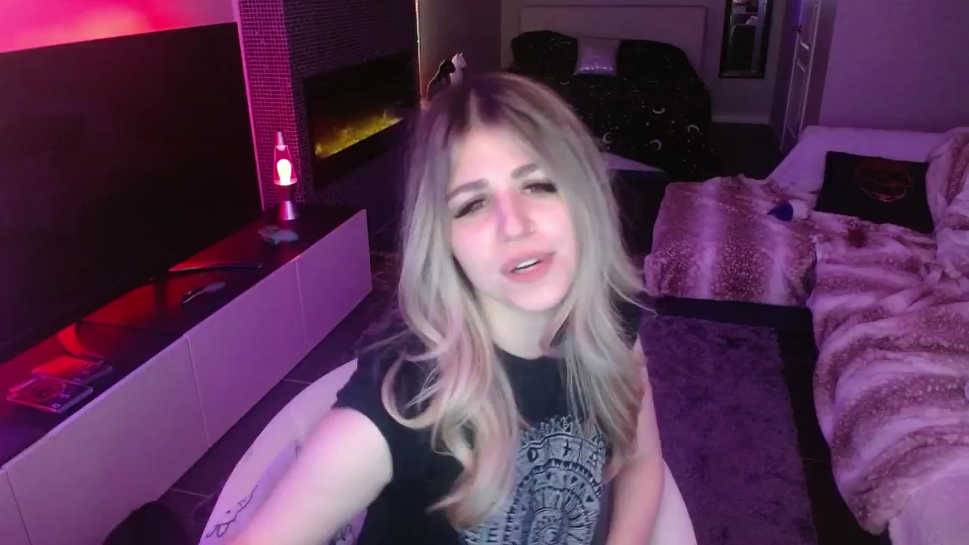 Gallery image thumbnail from Serafina's myfreecams stream on, 05/04/2024, 05:49 image 19 of 20