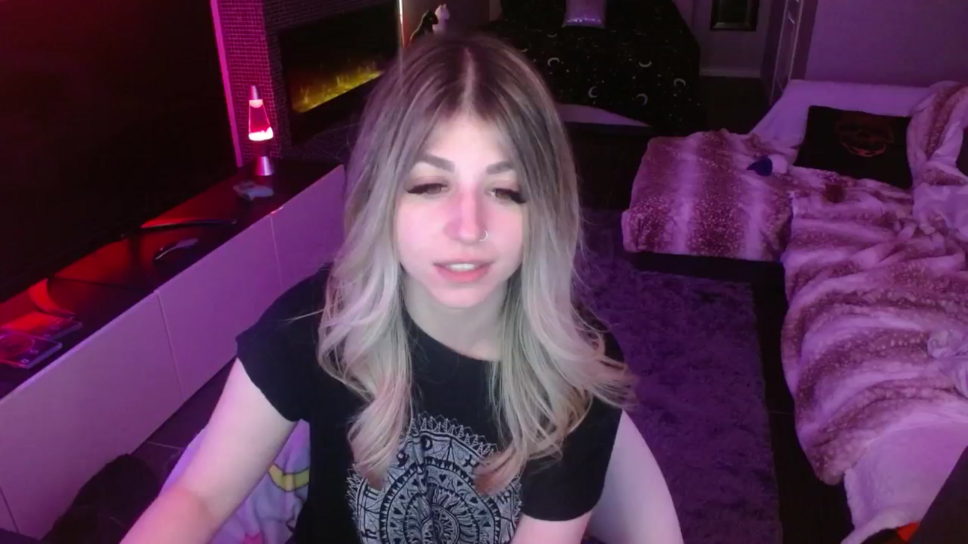 Gallery image thumbnail from Serafina's myfreecams stream on, 05/04/2024, 05:49 image 2 of 20