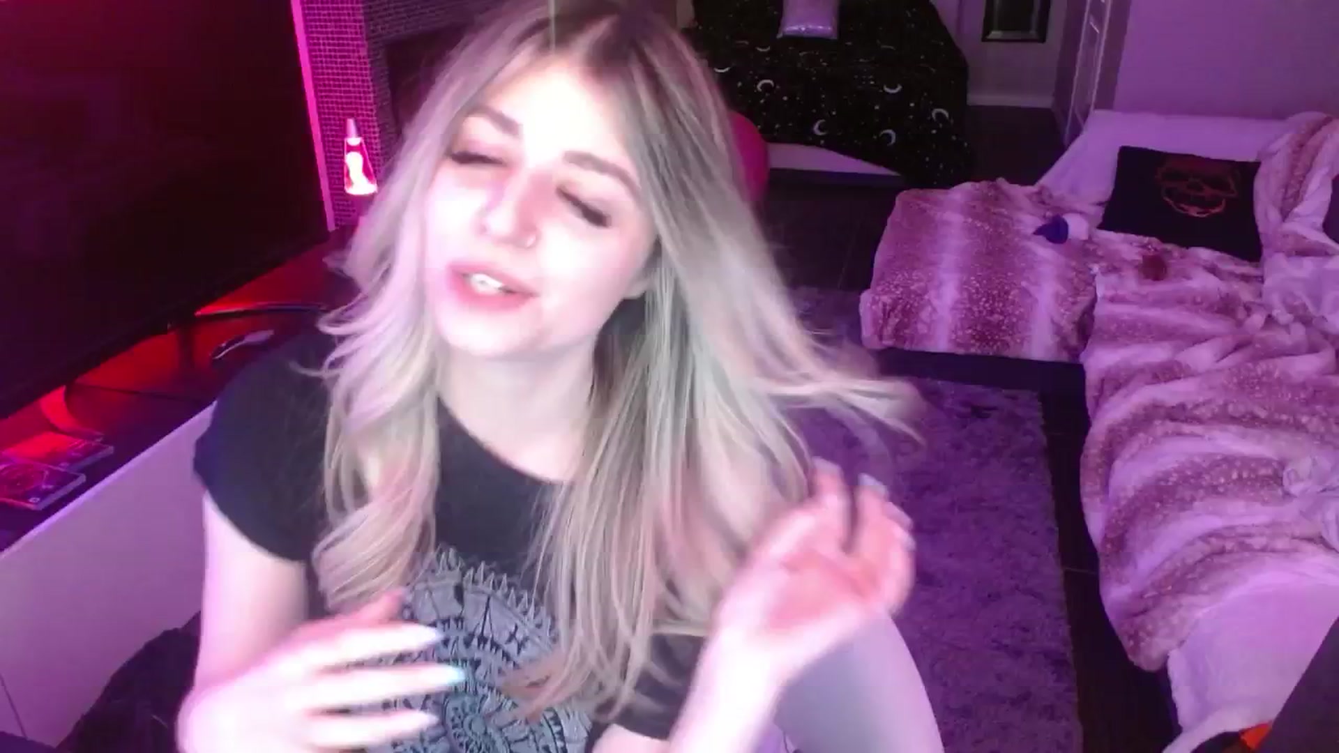 Gallery image thumbnail from Serafina's myfreecams stream on, 05/04/2024, 05:49 image 4 of 20