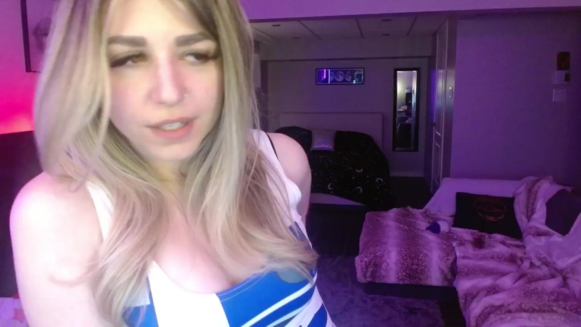 Gallery image thumbnail from Serafina's myfreecams stream on, 05/05/2024, 03:51 image 13 of 20