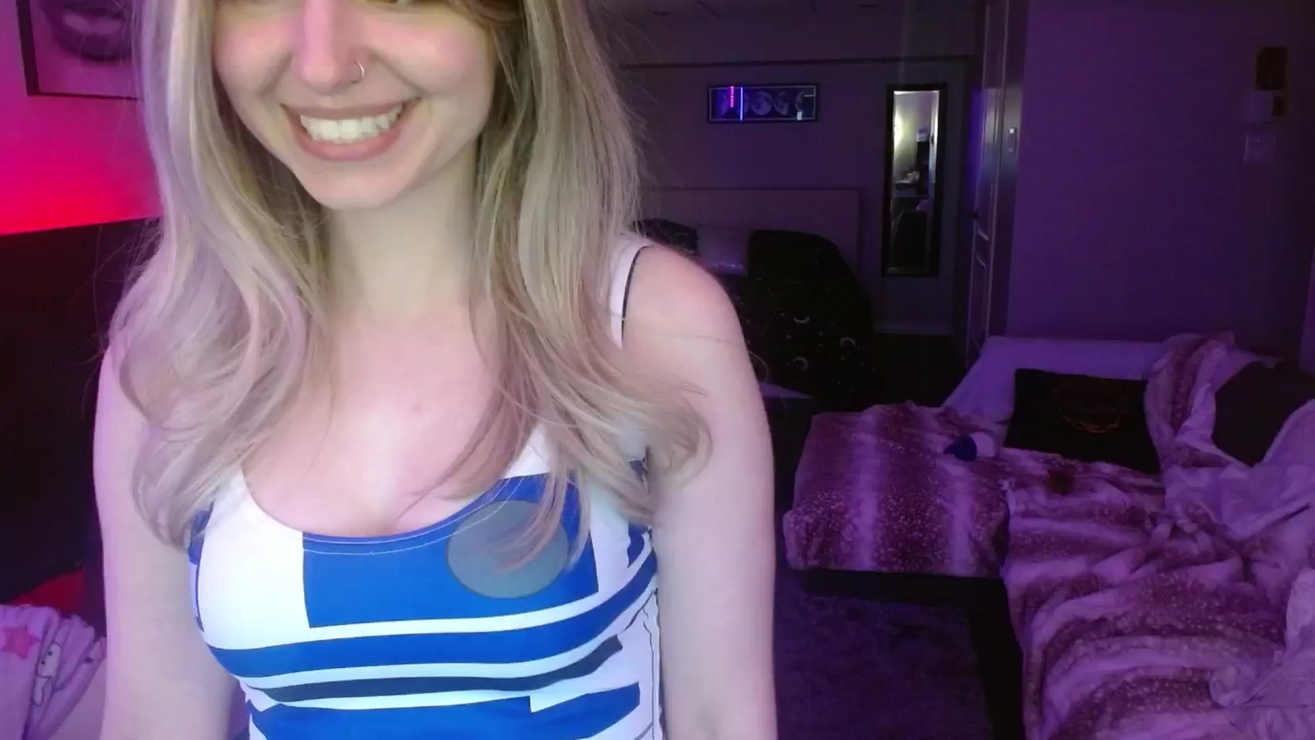 Gallery image thumbnail from Serafina's myfreecams stream on, 05/05/2024, 03:51 image 16 of 20