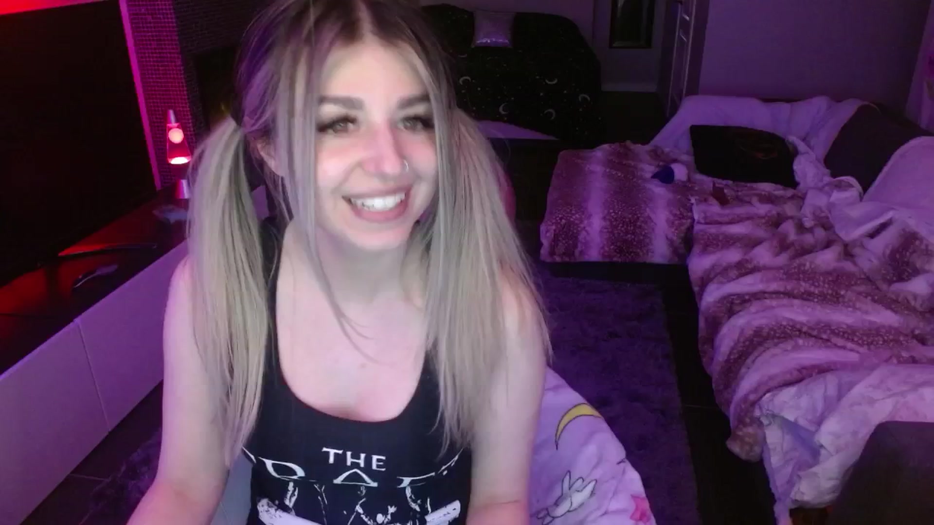 Gallery image thumbnail from Serafina's myfreecams stream on, 05/06/2024, 10:42 image 4 of 20