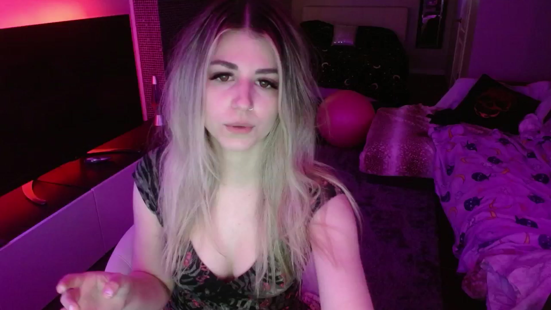 Gallery image thumbnail from Serafina's myfreecams stream on, 05/11/2024, 02:40 image 1 of 20