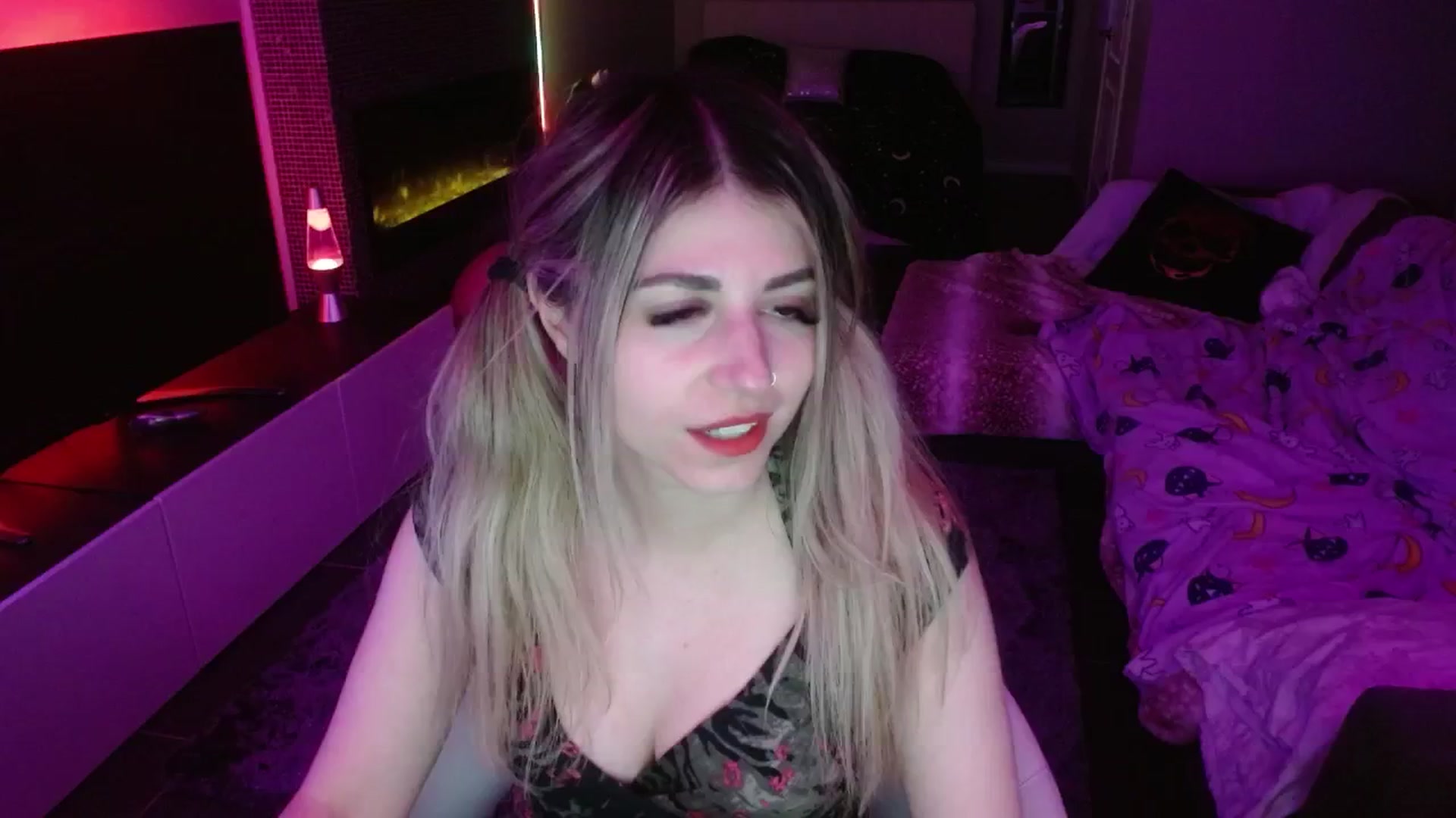 Gallery image thumbnail from Serafina's myfreecams stream on, 05/11/2024, 05:59 image 19 of 20