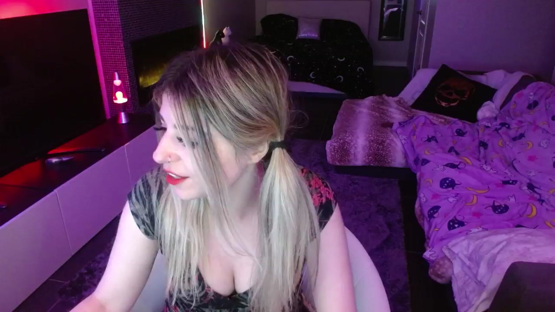 Gallery image thumbnail from Serafina's myfreecams stream on, 05/11/2024, 05:59 image 10 of 20