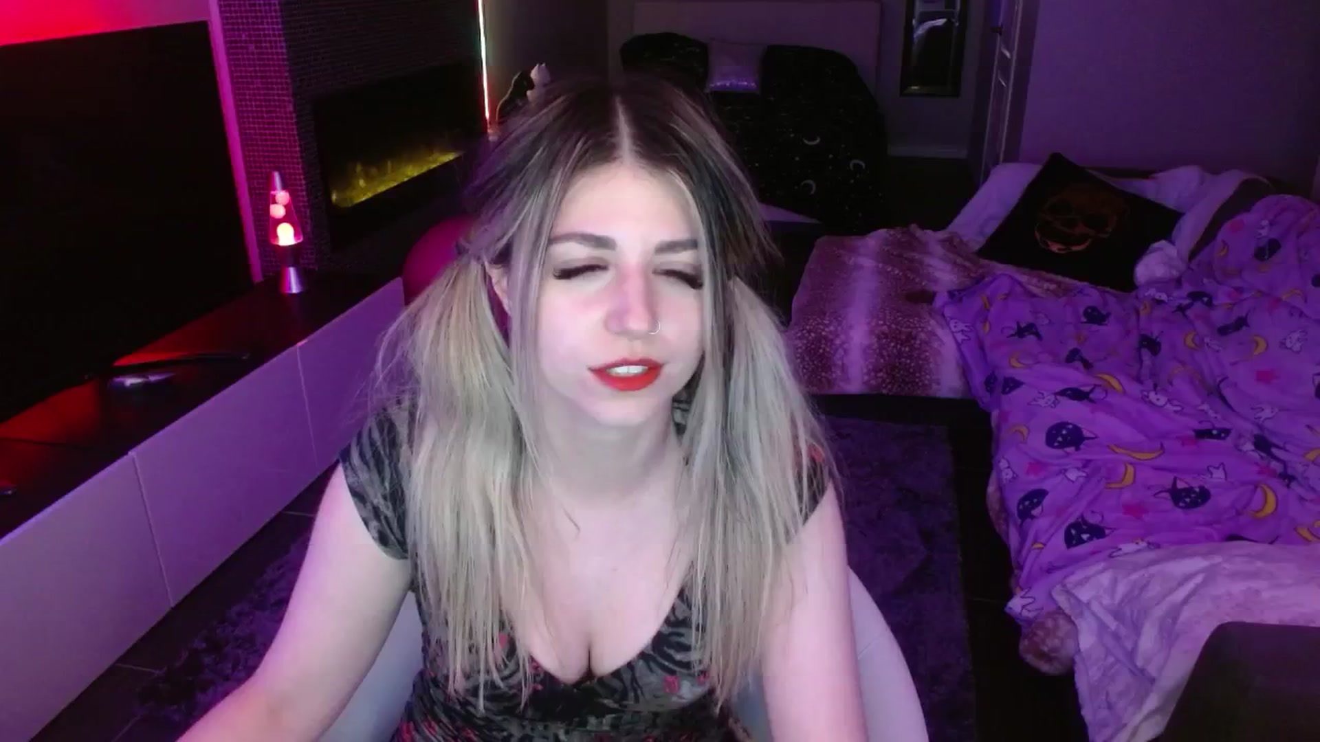 Gallery image thumbnail from Serafina's myfreecams stream on, 05/11/2024, 05:59 image 9 of 20