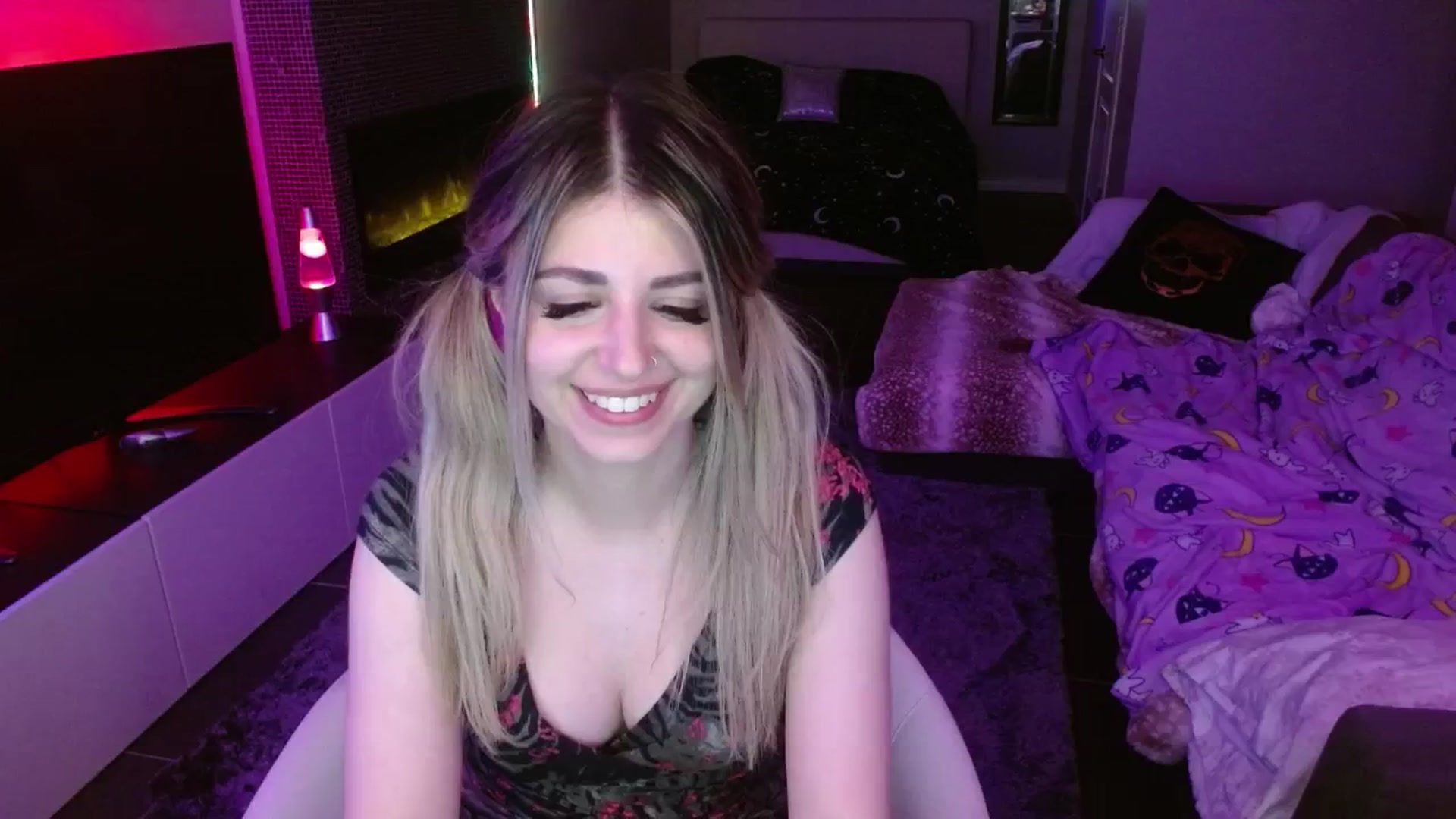 Gallery image thumbnail from Serafina's myfreecams stream on, 05/11/2024, 05:59 image 2 of 20