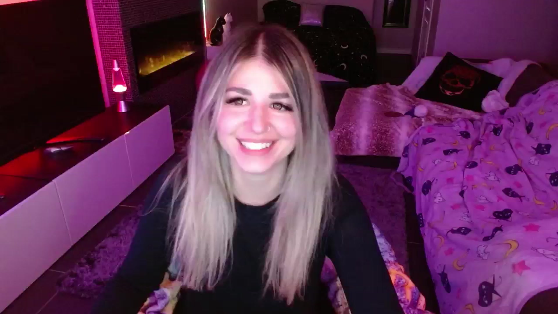 Gallery image thumbnail from Serafina's myfreecams stream on, 05/13/2024, 04:29 image 11 of 20