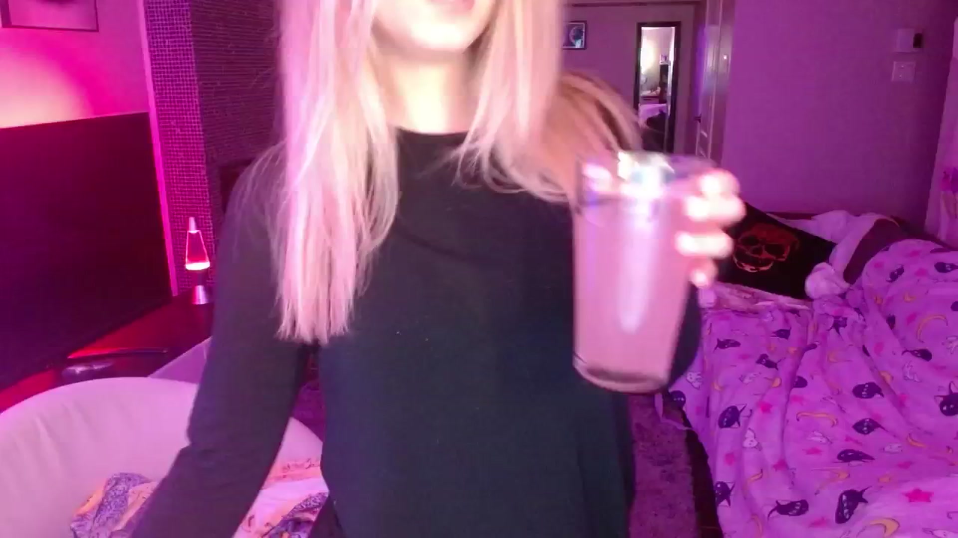 Gallery image thumbnail from Serafina's myfreecams stream on, 05/13/2024, 04:29 image 1 of 20