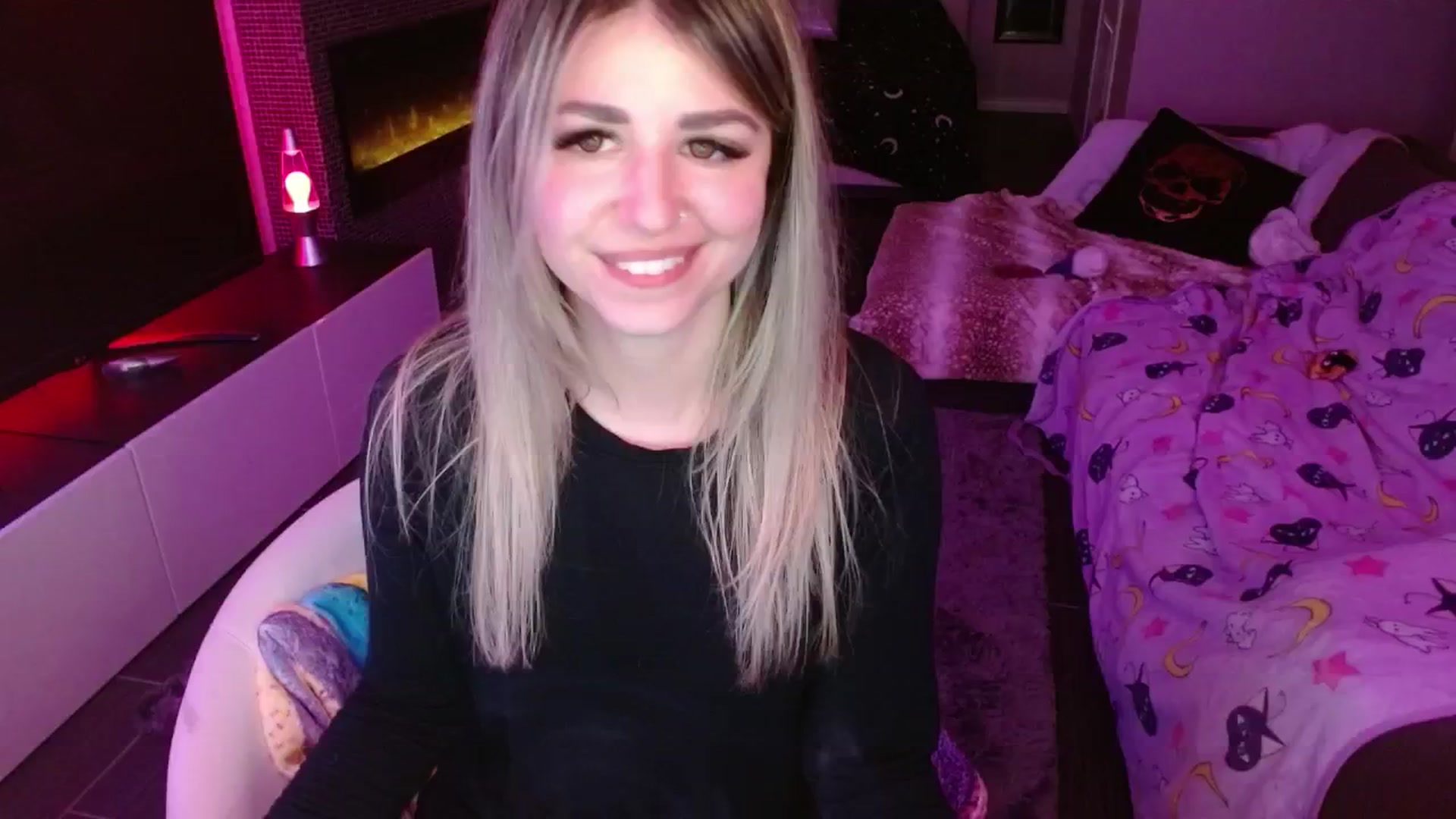 Gallery image thumbnail from Serafina's myfreecams stream on, 05/13/2024, 04:29 image 16 of 20