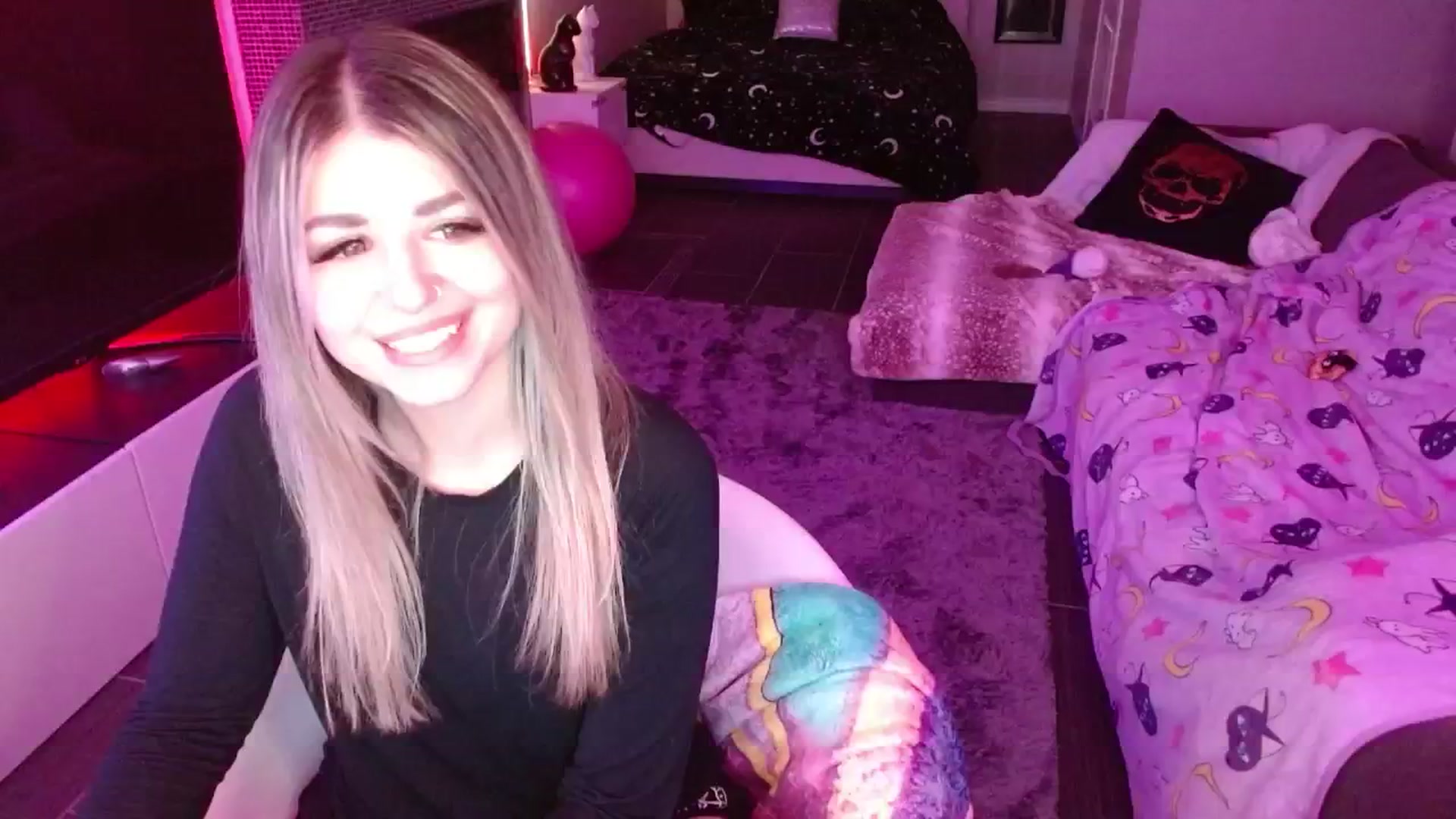 Gallery image thumbnail from Serafina's myfreecams stream on, 05/13/2024, 04:29 image 18 of 20