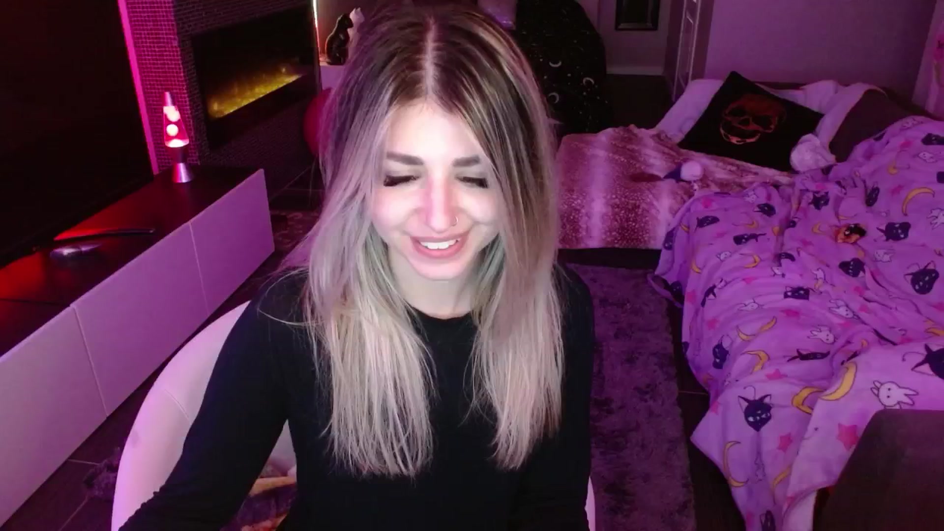 Gallery image thumbnail from Serafina's myfreecams stream on, 05/13/2024, 06:15 image 19 of 20