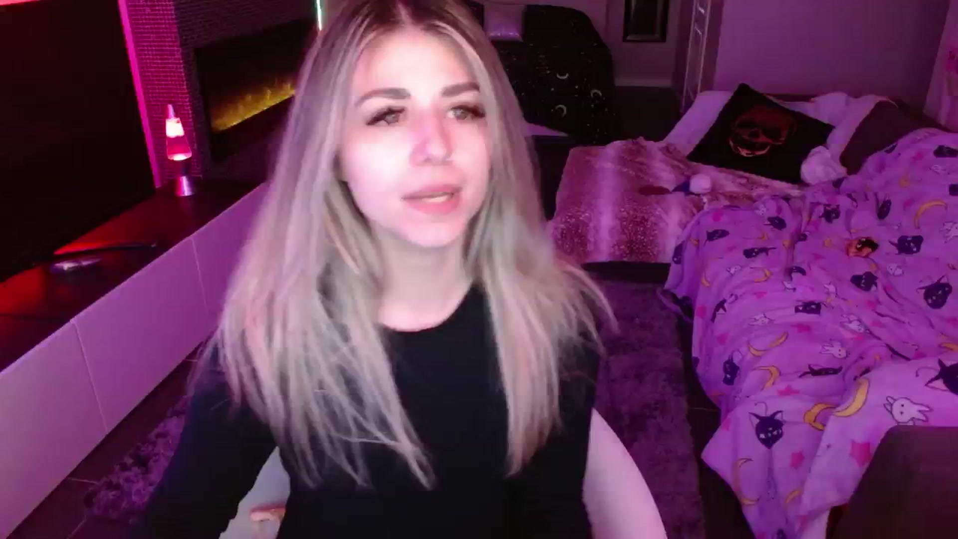 Gallery image thumbnail from Serafina's myfreecams stream on, 05/13/2024, 06:15 image 13 of 20