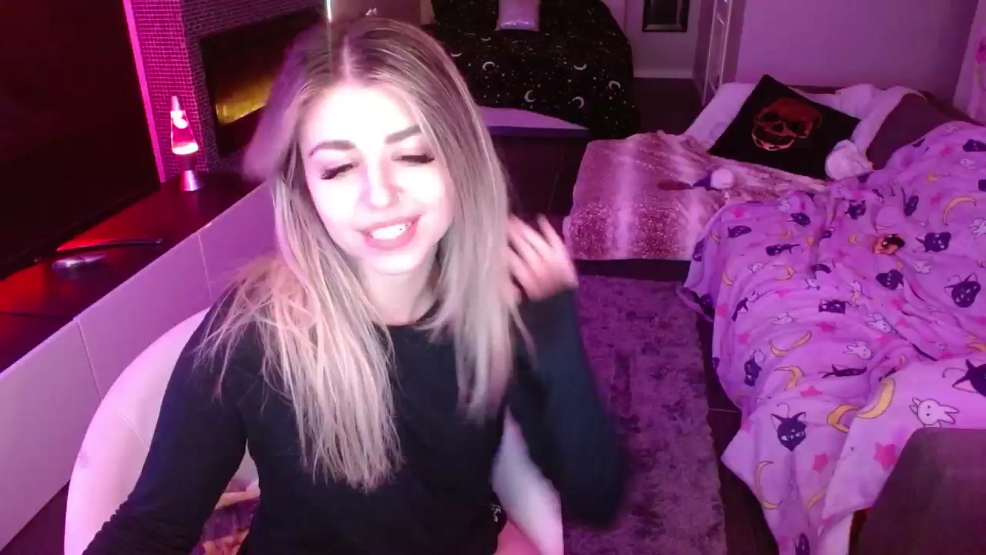 Gallery image thumbnail from Serafina's myfreecams stream on, 05/13/2024, 06:15 image 20 of 20