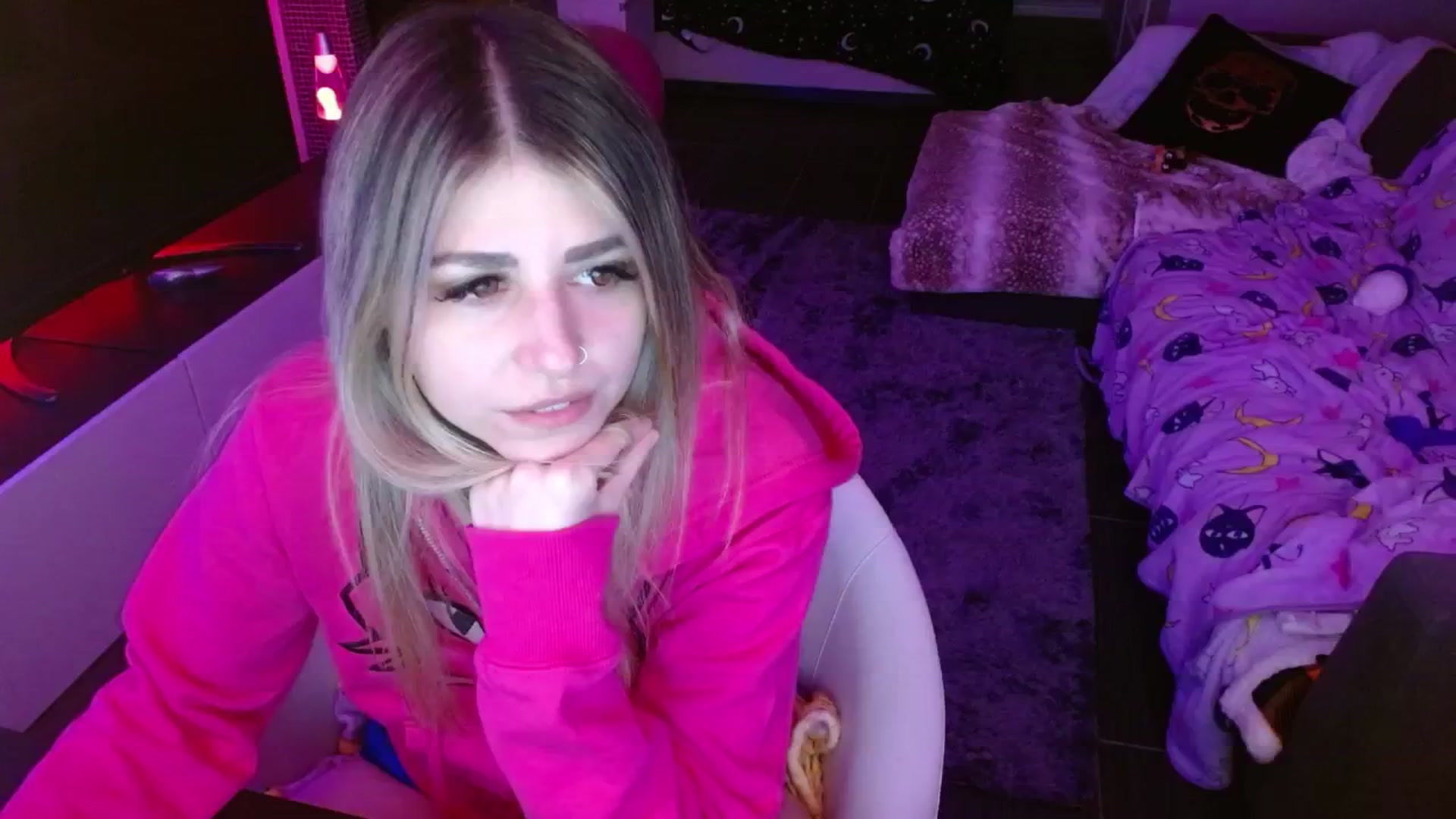 Gallery image thumbnail from Serafina's myfreecams stream on, 05/15/2024, 06:03 image 6 of 20