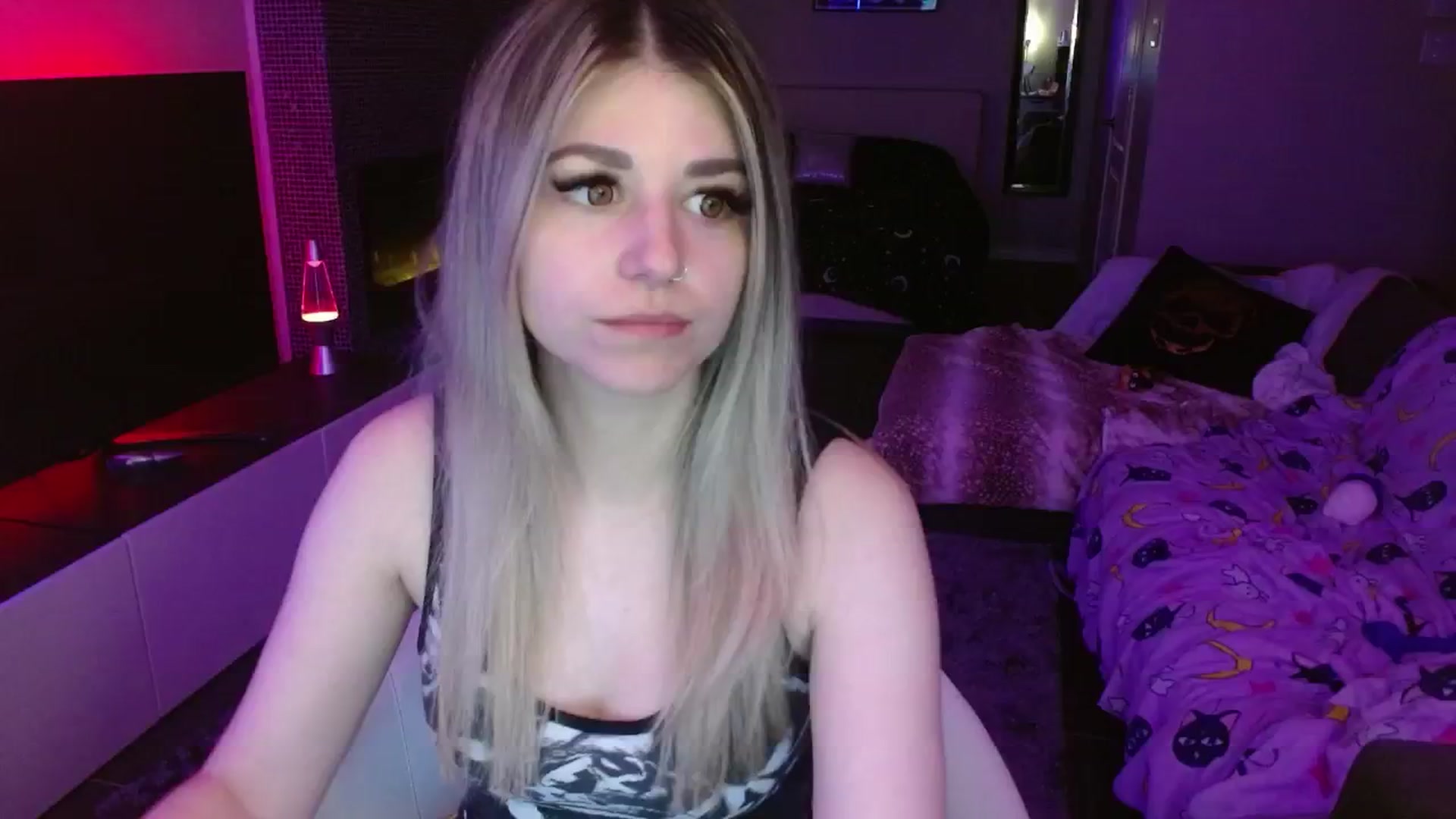 Gallery image thumbnail from Serafina's myfreecams stream on, 05/16/2024, 01:19 image 9 of 20