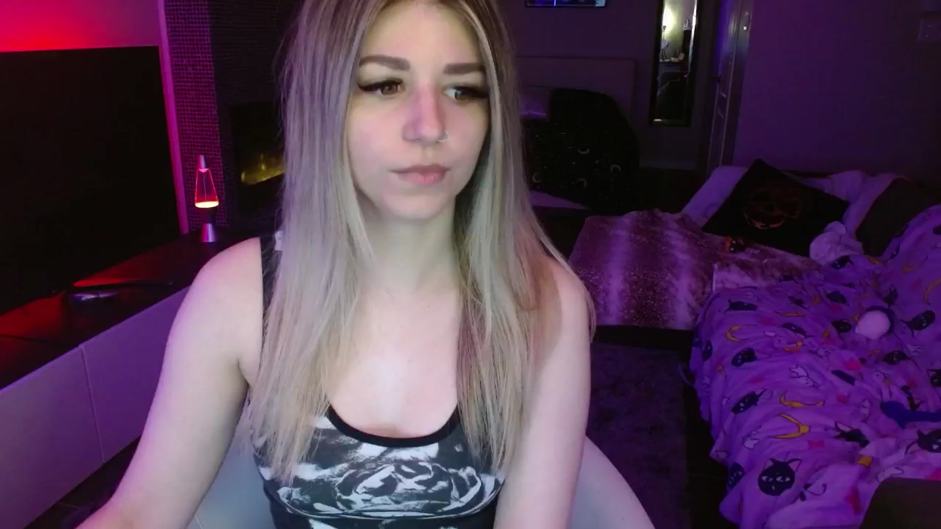 Gallery image thumbnail from Serafina's myfreecams stream on, 05/16/2024, 01:19 image 7 of 20