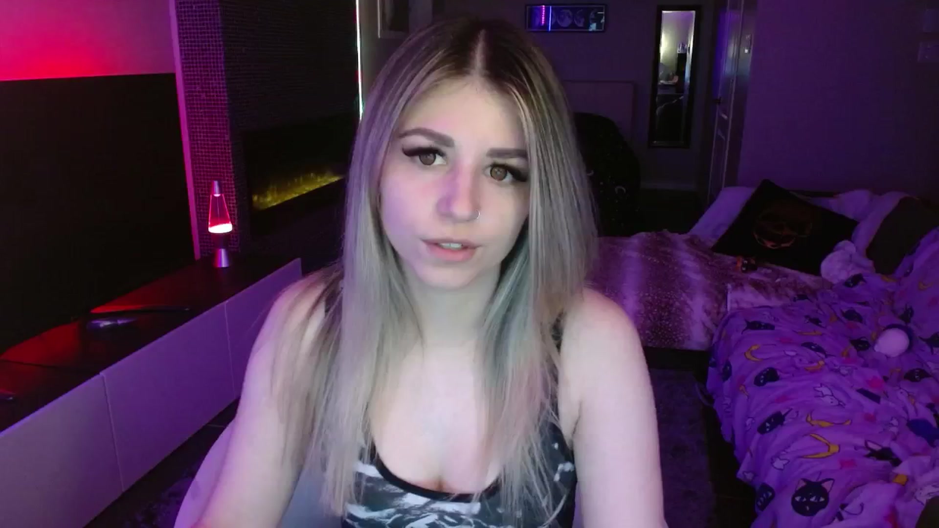 Gallery image thumbnail from Serafina's myfreecams stream on, 05/16/2024, 02:57 image 8 of 20