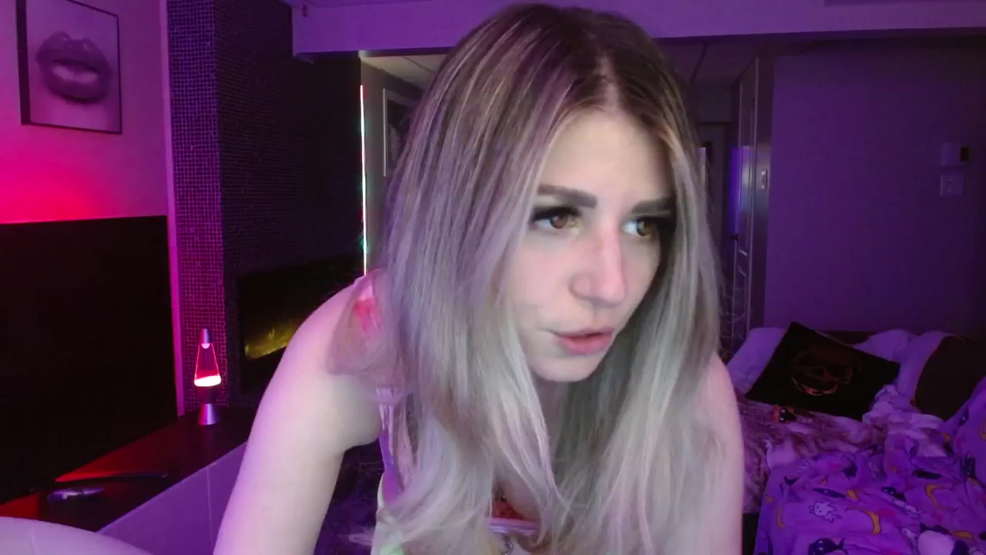 Gallery image thumbnail from Serafina's myfreecams stream on, 05/18/2024, 03:55 image 15 of 20