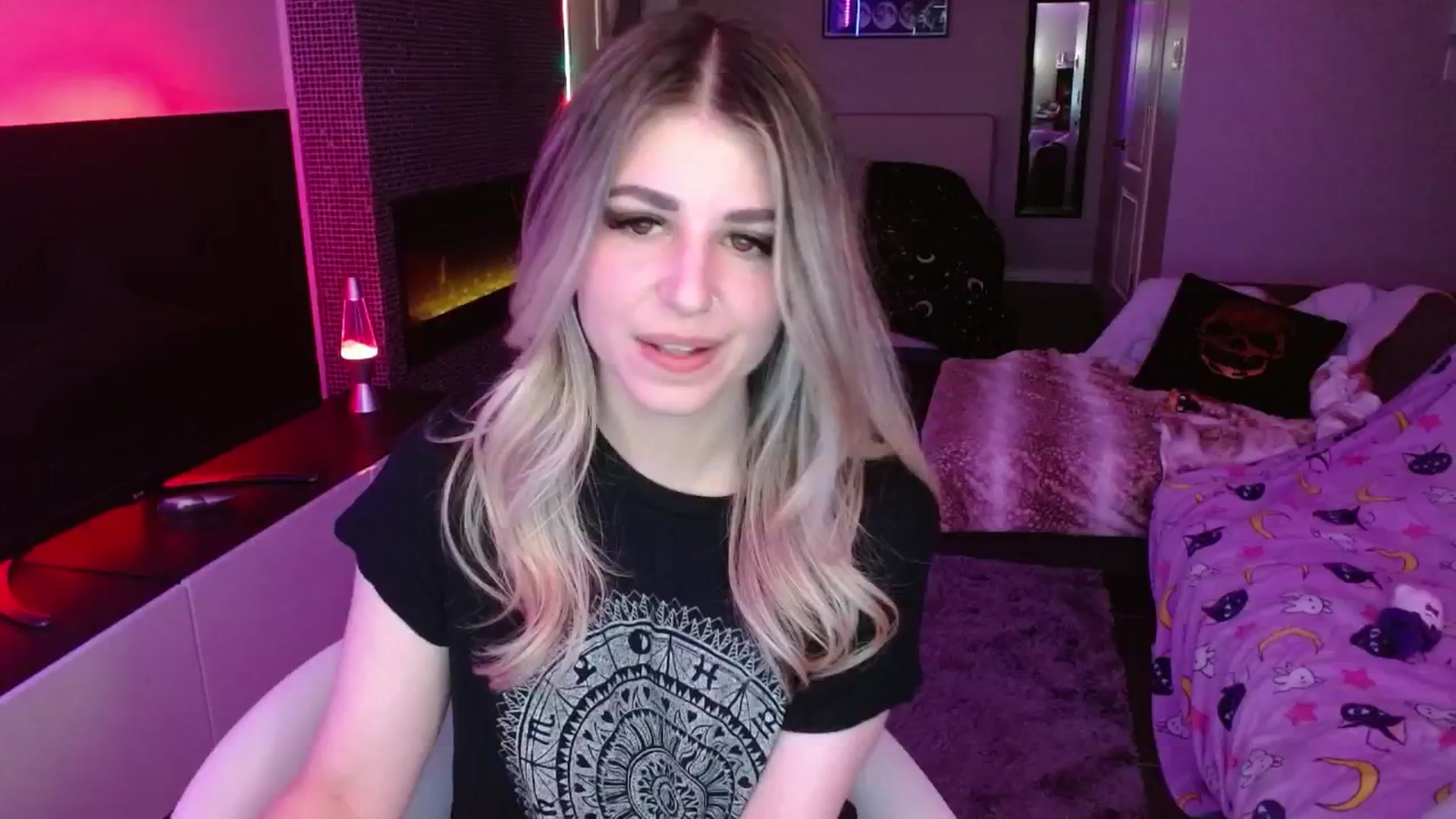 Gallery image thumbnail from Serafina's myfreecams stream on, 05/20/2024, 05:32 image 13 of 20