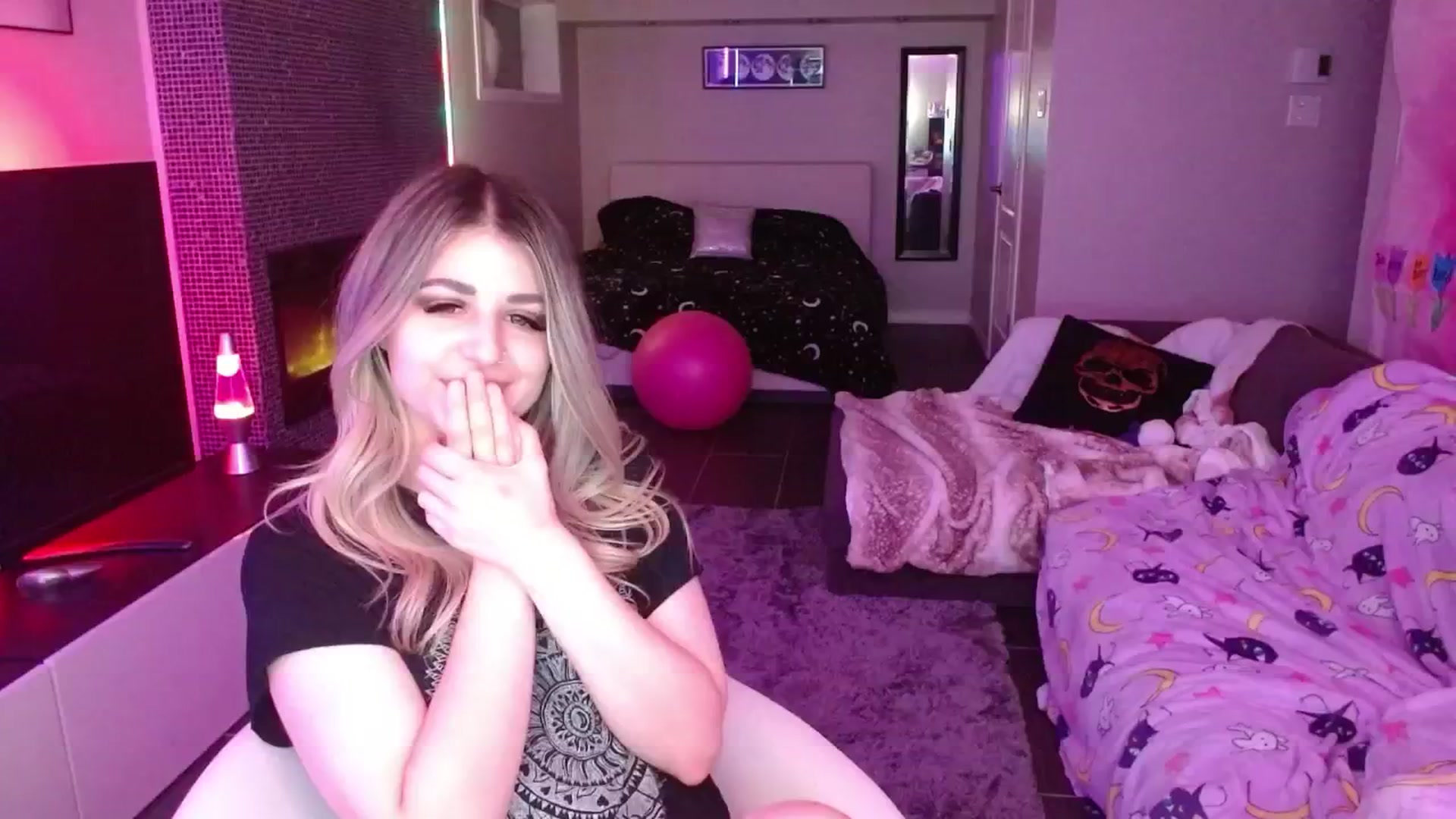 Gallery image thumbnail from Serafina's myfreecams stream on, 05/20/2024, 07:34 image 1 of 20