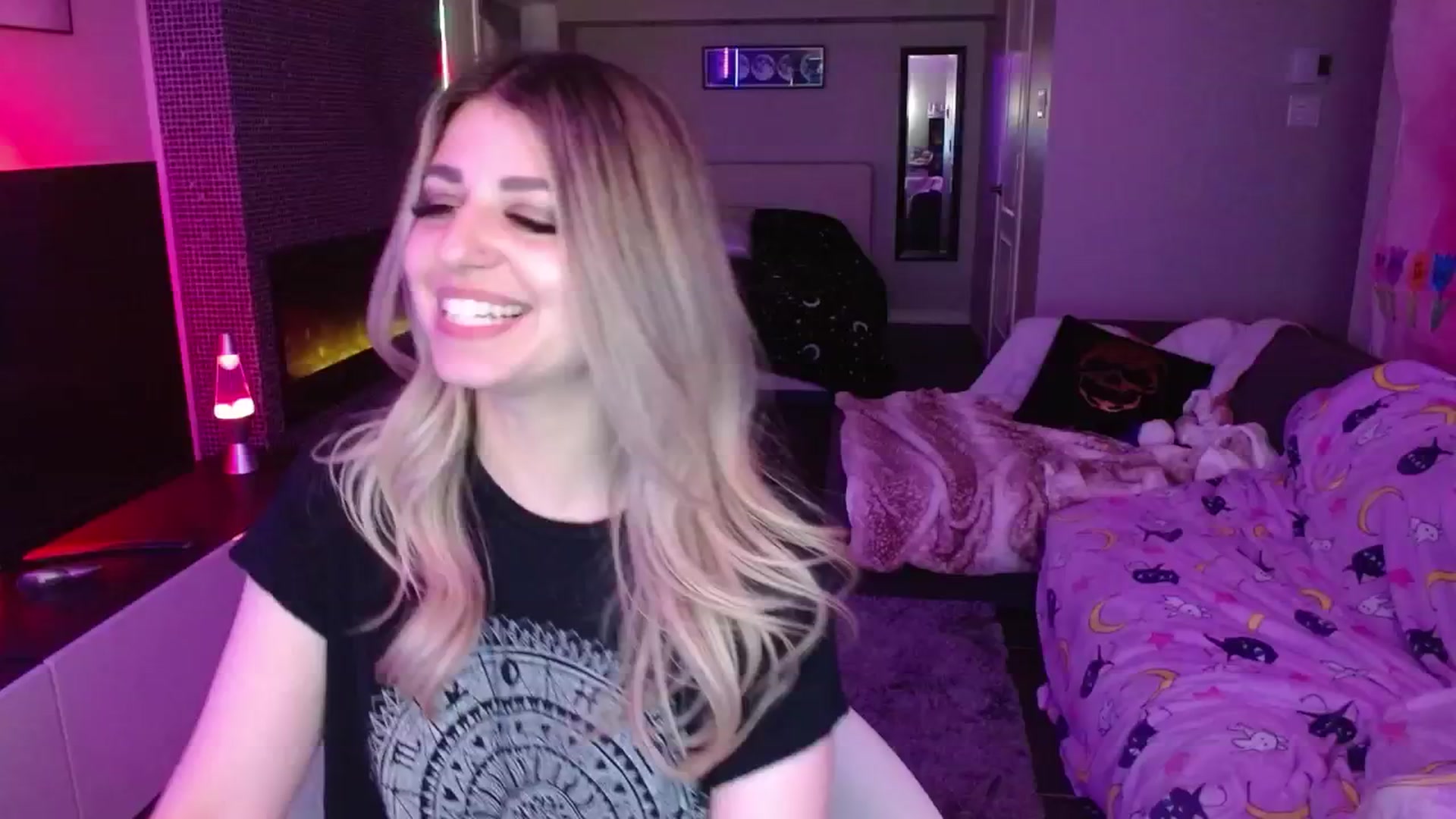 Gallery image thumbnail from Serafina's myfreecams stream on, 05/20/2024, 07:34 image 2 of 20