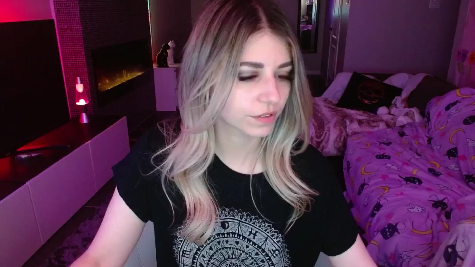 Gallery image thumbnail from Serafina's myfreecams stream on, 05/20/2024, 07:34 image 16 of 20